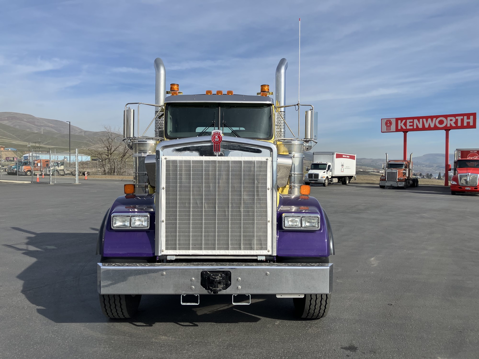 2026 Kenworth W900B 2026 Kenworth W900B - image 3 of 6