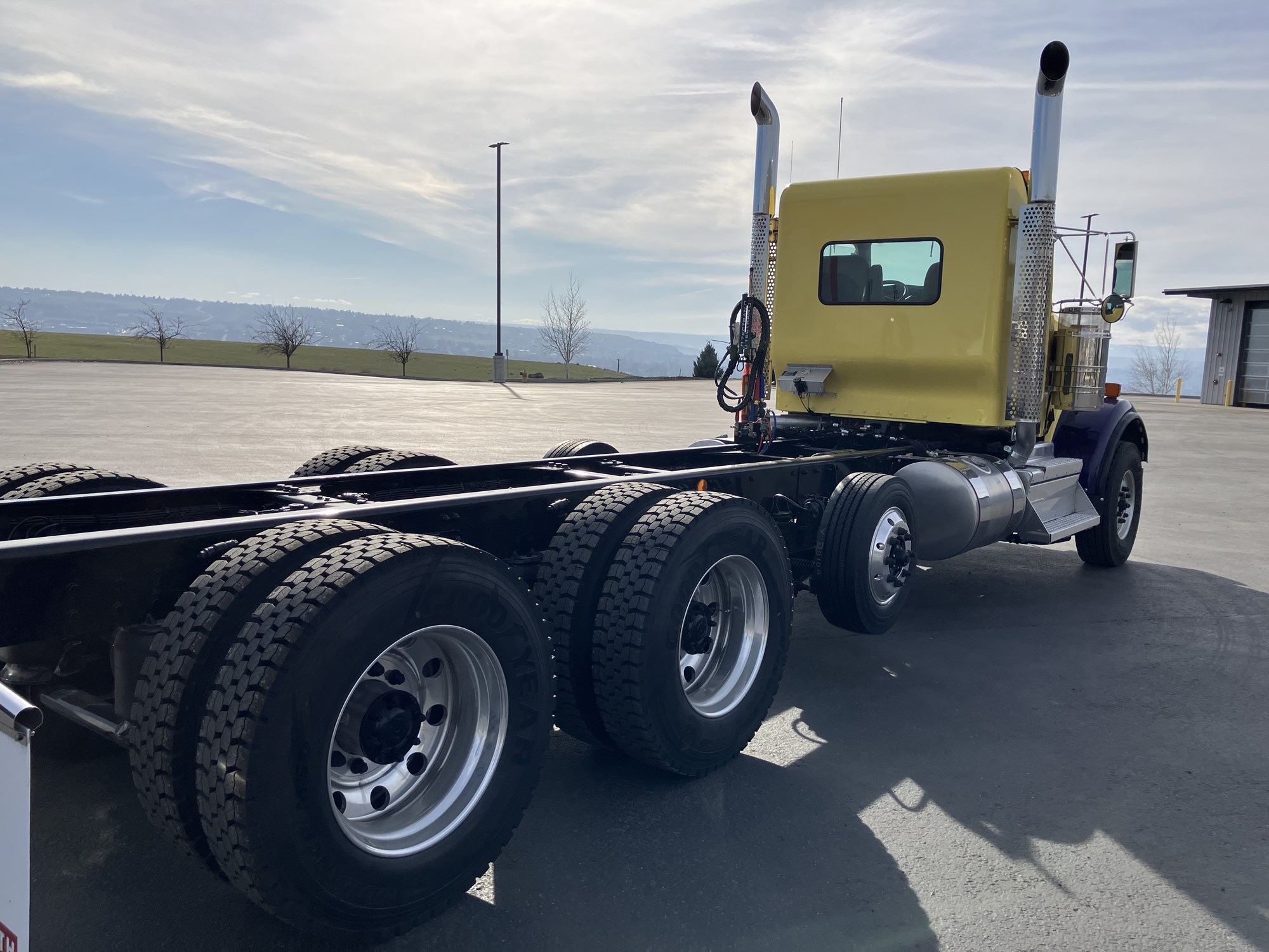 2026 Kenworth W900B 2026 Kenworth W900B - image 6 of 6