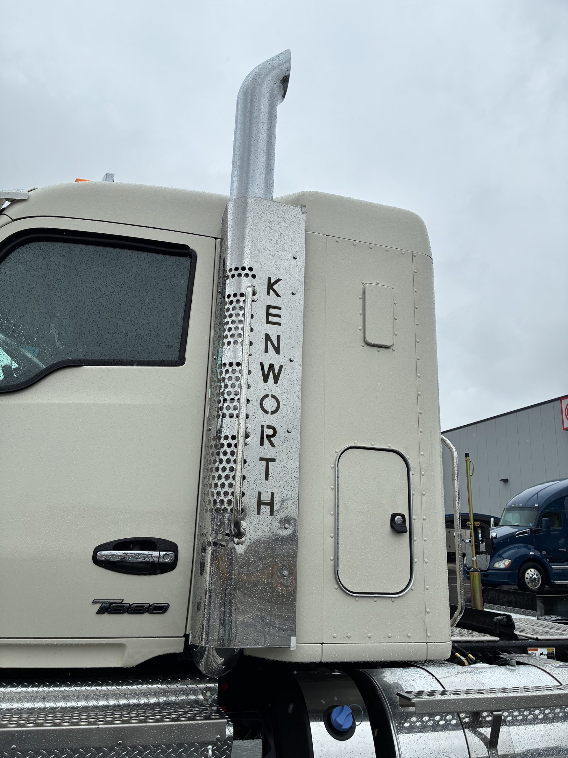 2027 Kenworth T880 2027 Kenworth T880 - image 6 of 6