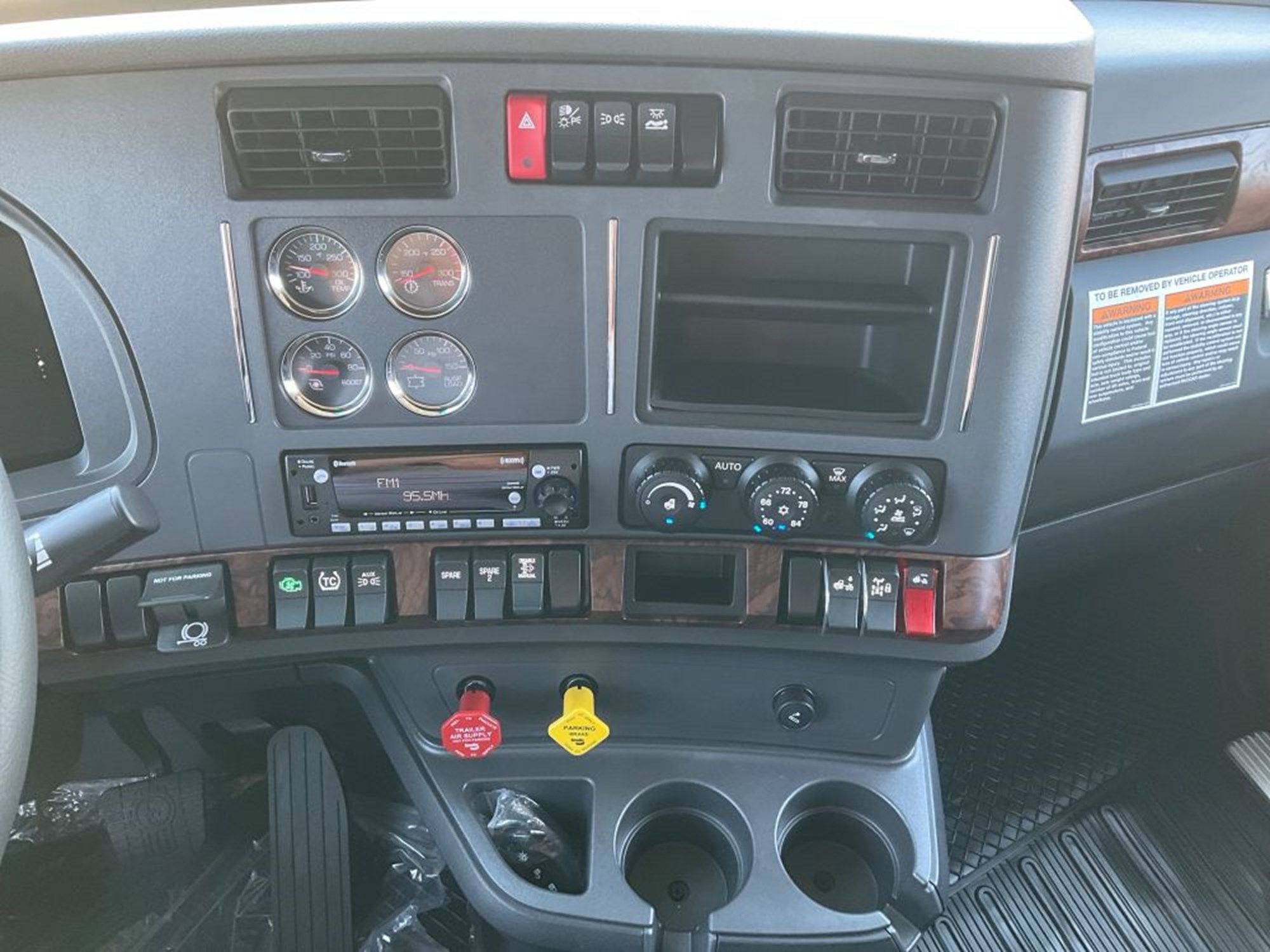 2027 Kenworth T680 Next Gen VJ255031-11 2027 Kenworth T680 Next Gen VJ255031-11