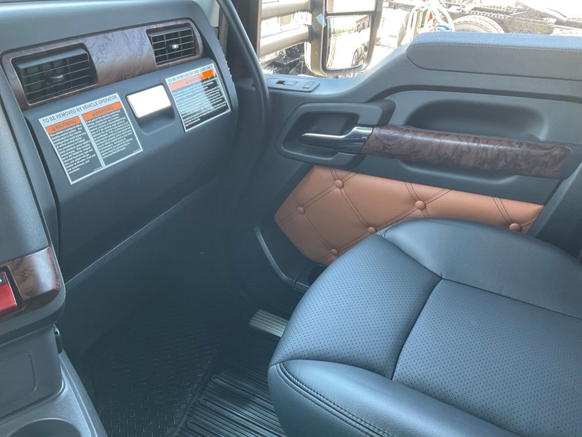 2027 Kenworth T680 Next Gen VJ255031-12 2027 Kenworth T680 Next Gen VJ255031-12
