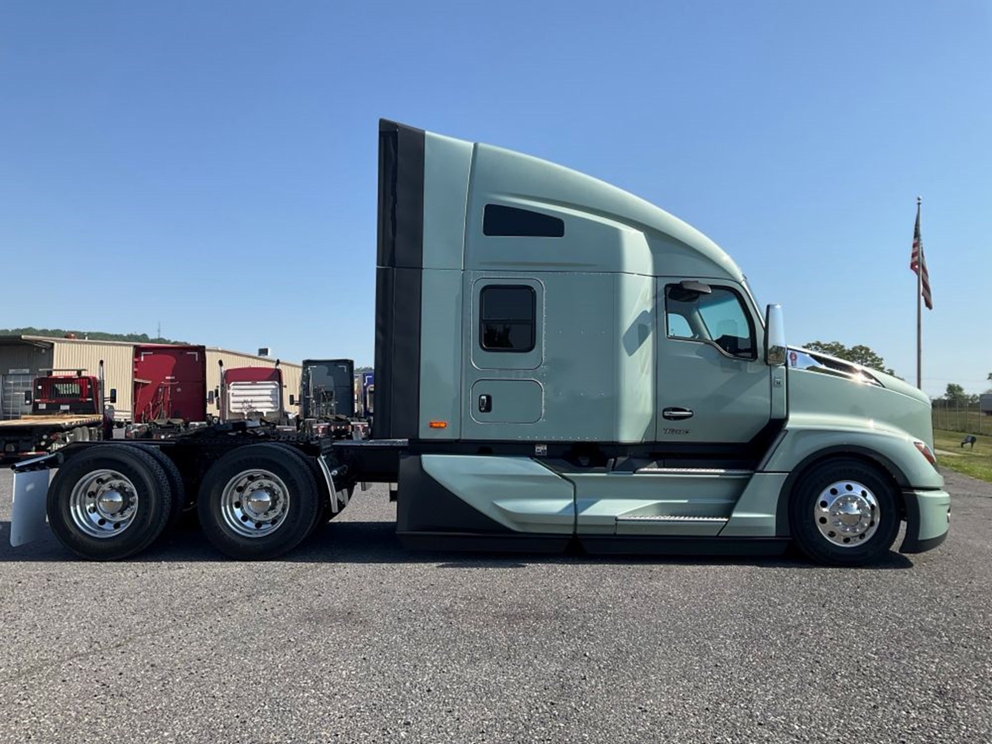 2027 Kenworth T680 Next Gen 2027 Kenworth T680 Next Gen - image 5 of 6