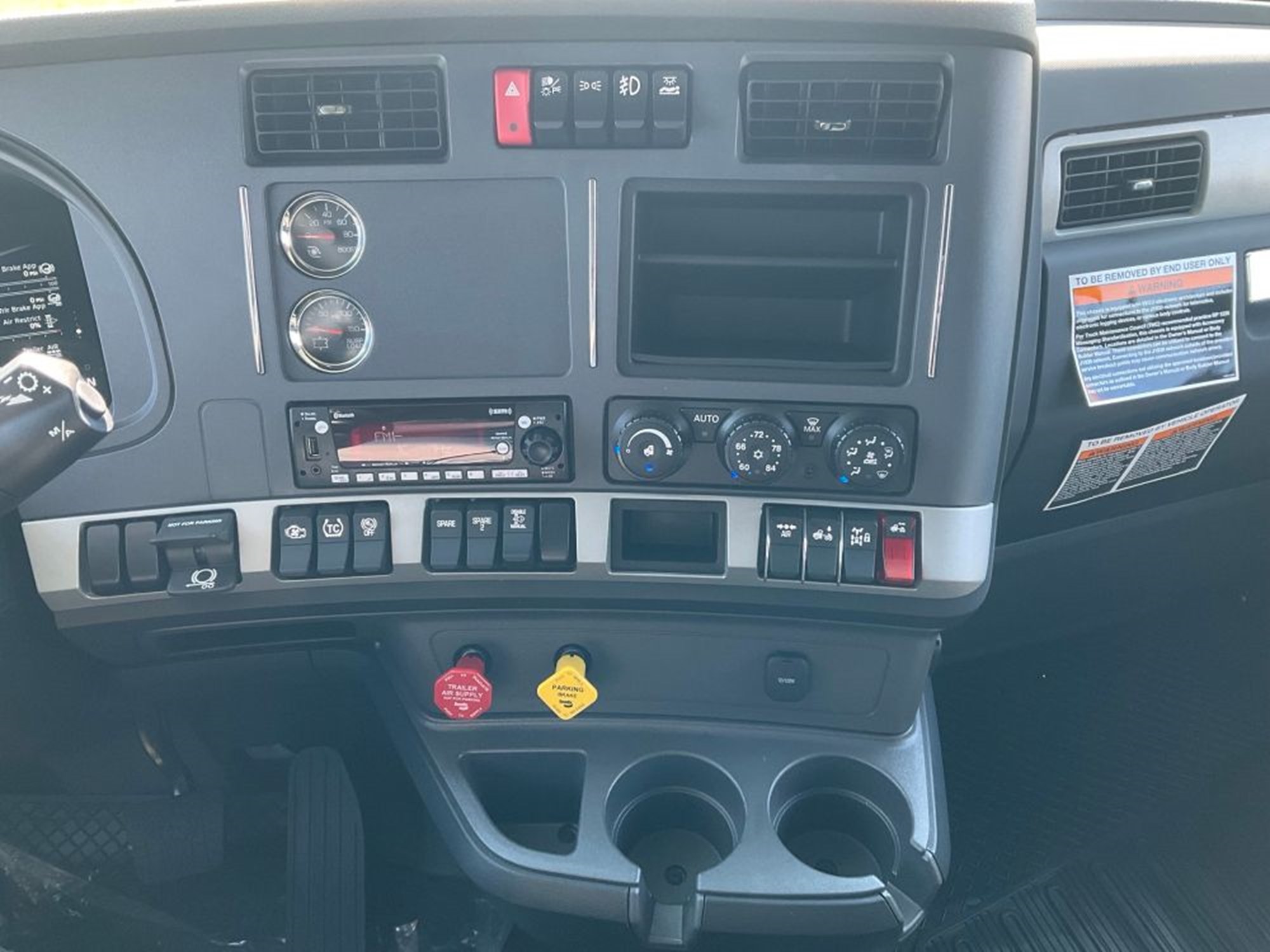 2027 Kenworth T680 Next Gen VJ255037-11 2027 Kenworth T680 Next Gen VJ255037-11