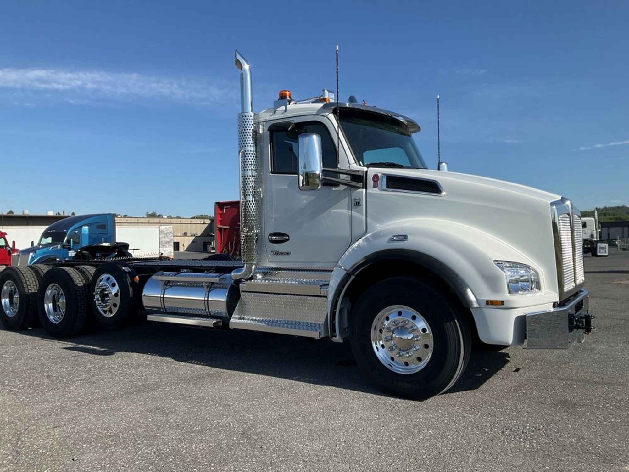 2027 Kenworth T880 2027 Kenworth T880 - image 6 of 6