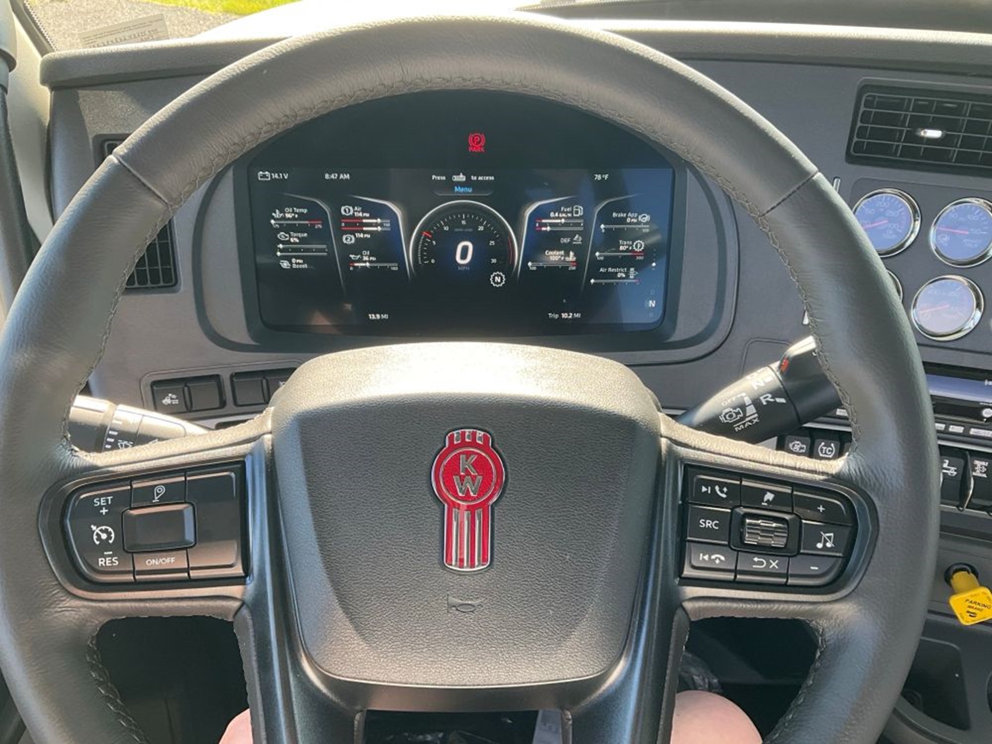 2027 Kenworth T880 VJ255044-09 2027 Kenworth T880 VJ255044-09