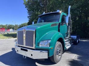 2027 Kenworth T880 VJ255081-01