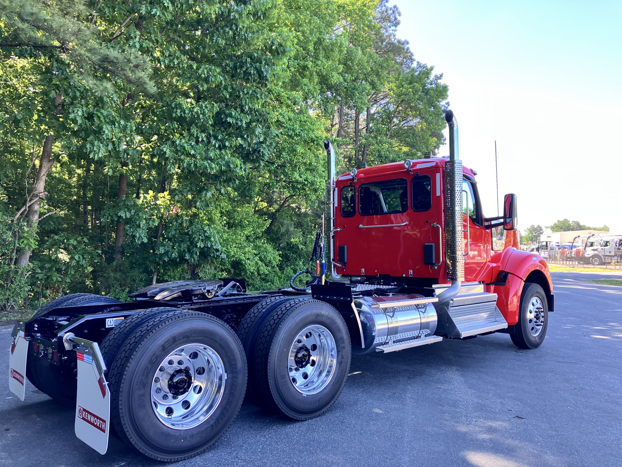 2027 Kenworth W990 2027 Kenworth W990 - image 4 of 6