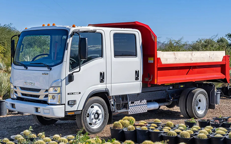 Isuzu NQR Crew Cab Isuzu NQR Crew Cab - image 6 of 6