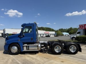 2016 Freightliner Cascadia GDHJ1178U-01