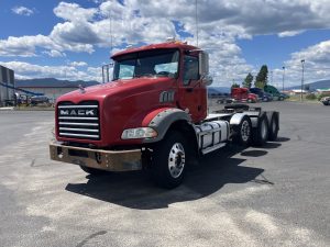 2016 Mack Granite GM033324C-01