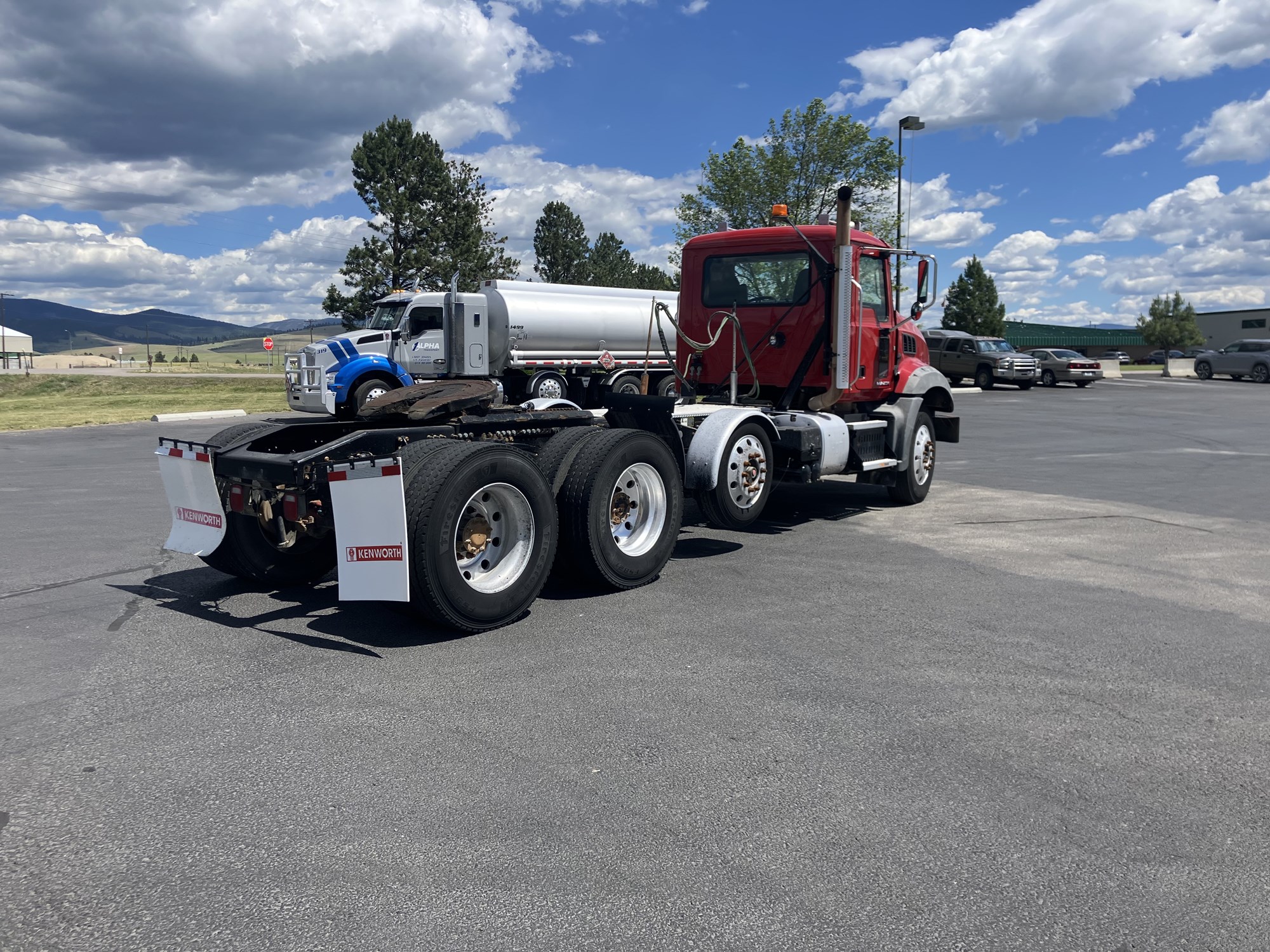 2016 Mack Granite 2016 Mack Granite - image 5 of 6