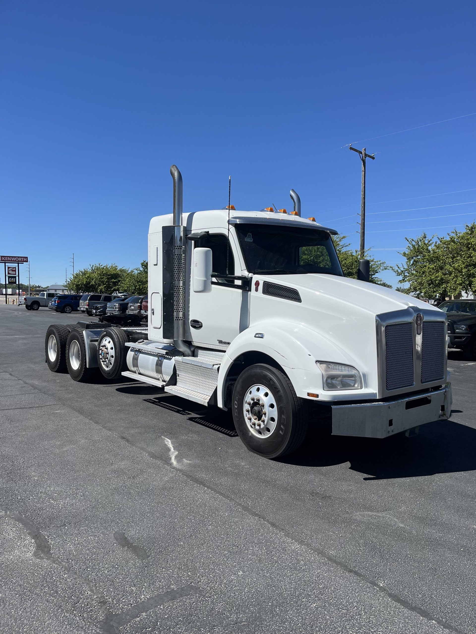 2017 Kenworth T880 2017 Kenworth T880 - image 3 of 6