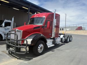 2018 Kenworth T880 JJ210760U-01