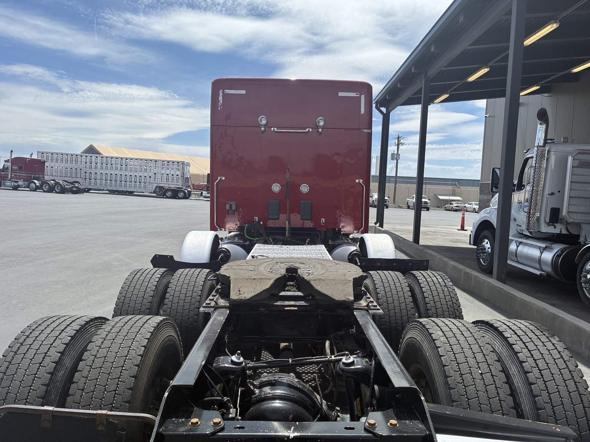 2018 Kenworth T880 2018 Kenworth T880 - image 4 of 6
