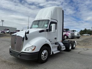 2019 Kenworth T680 KJ254077U-01