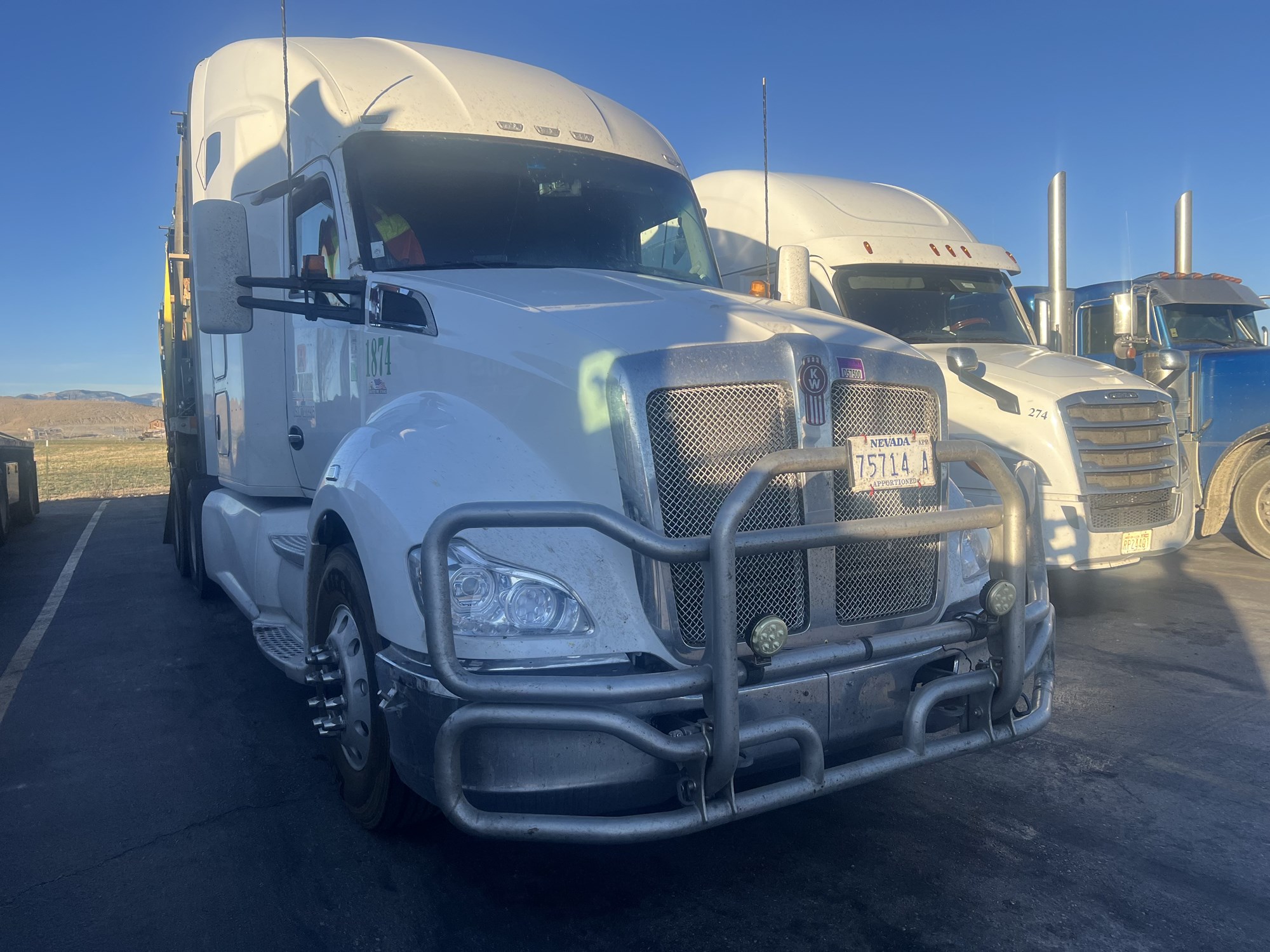 2020 Kenworth T680 - image 1 of 6