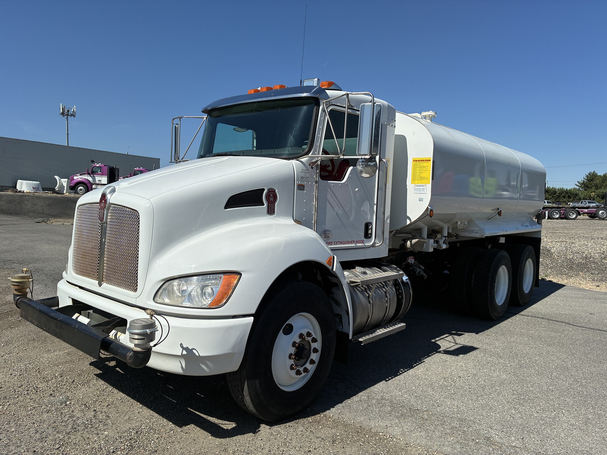2020 Kenworth T370 2020 Kenworth T370 - image 1 of 6