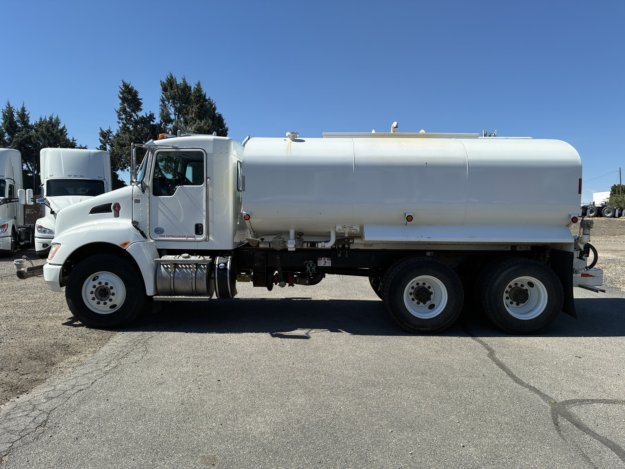2020 Kenworth T370 2020 Kenworth T370 - image 2 of 6