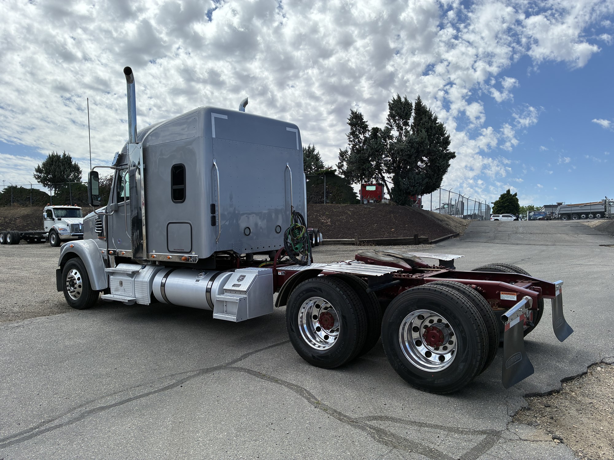 2022 Freightliner 122SD 2022 Freightliner 122SD - image 3 of 6