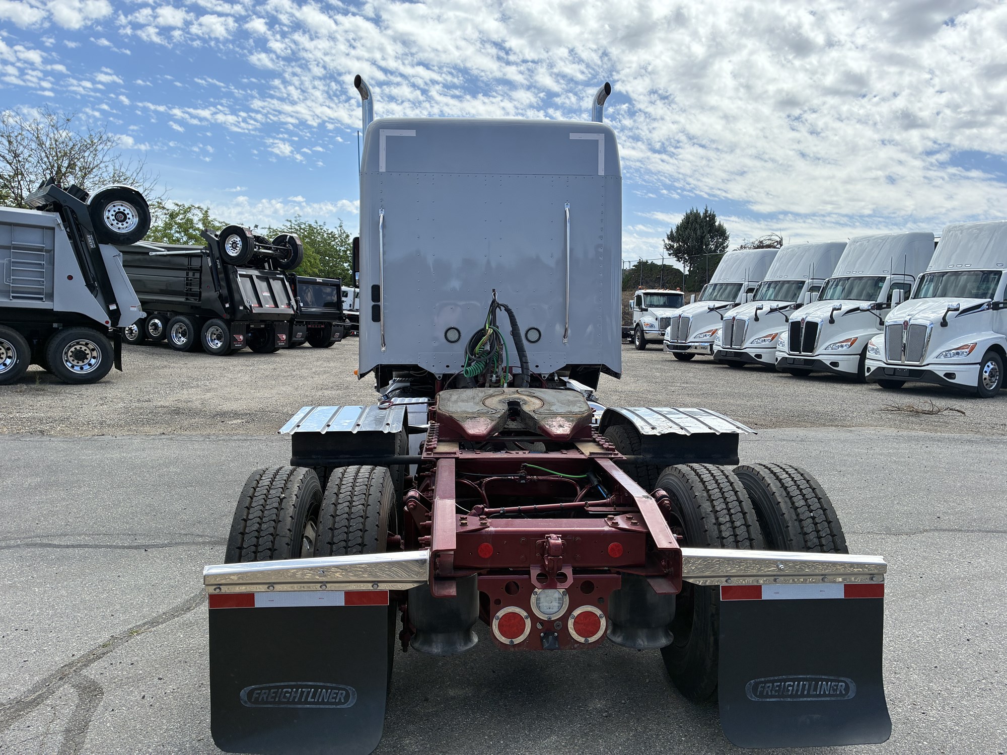 2022 Freightliner 122SD 2022 Freightliner 122SD - image 4 of 6