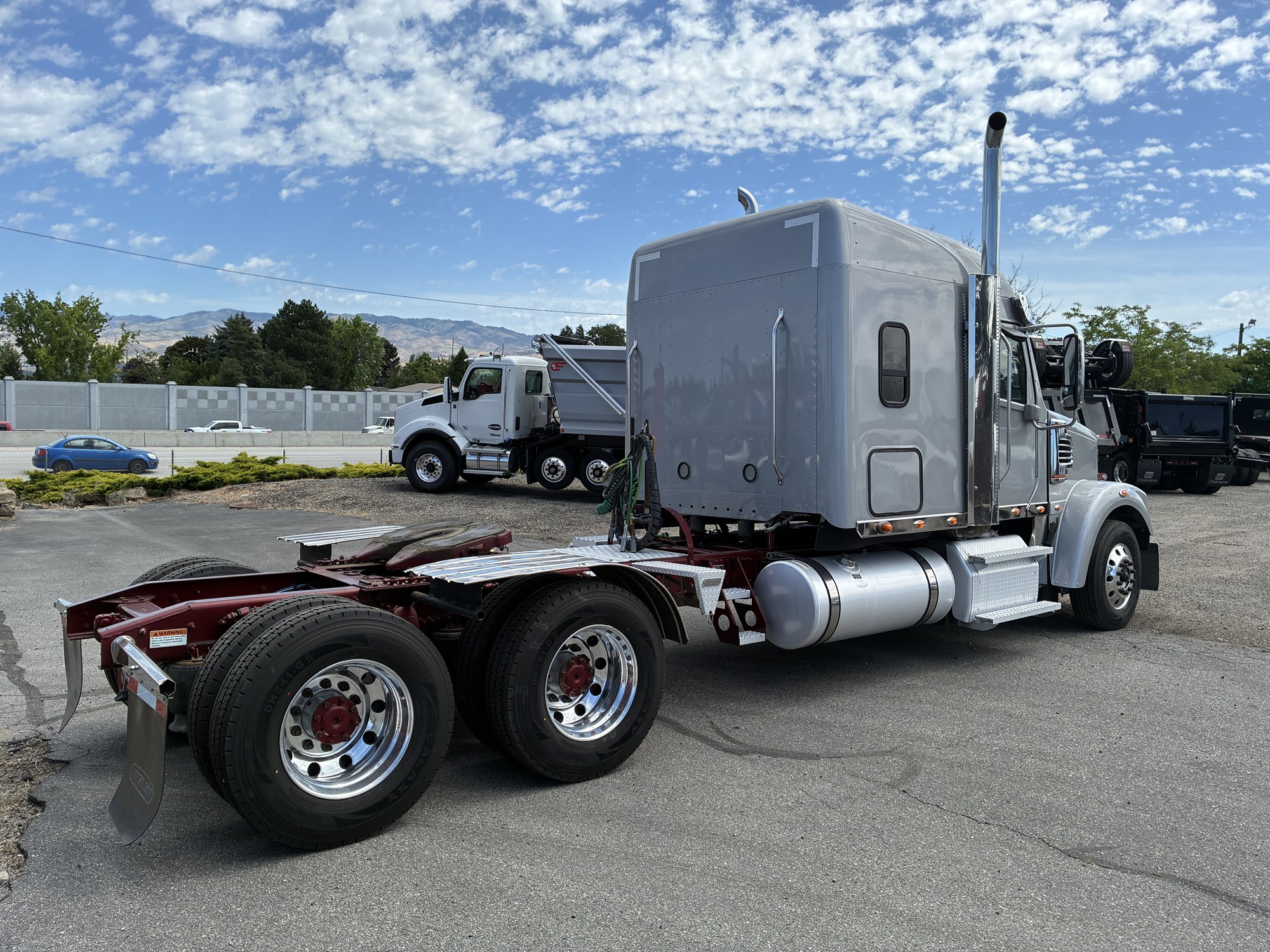 2022 Freightliner 122SD 2022 Freightliner 122SD - image 5 of 6
