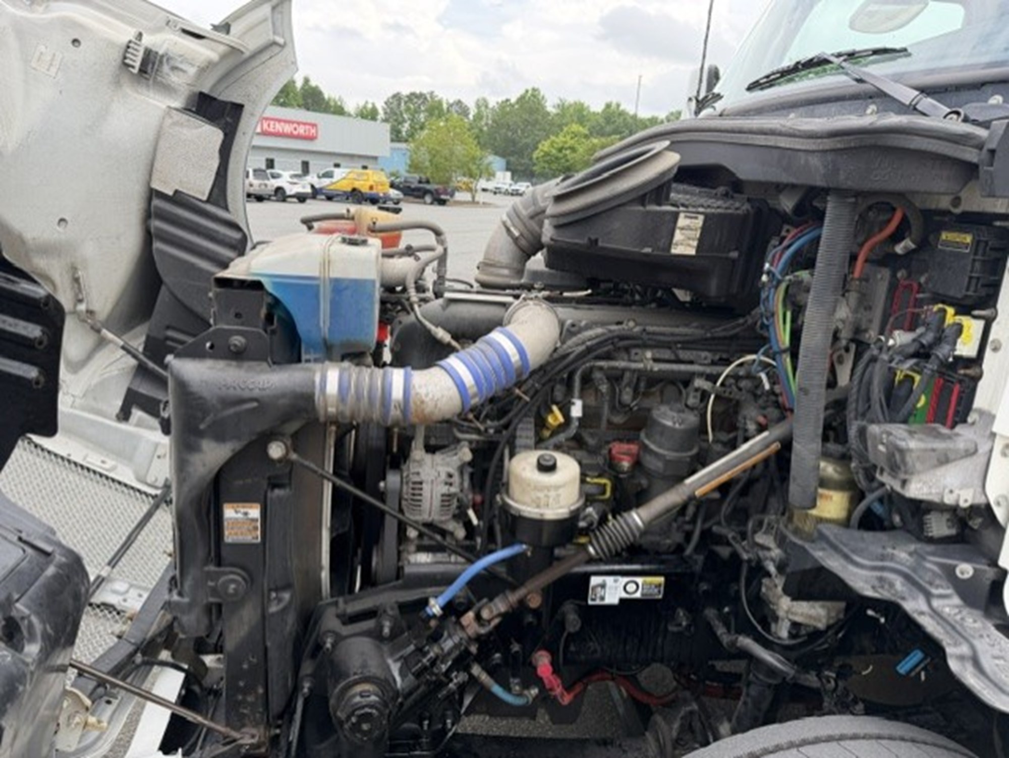 2022 Kenworth T680 NJ472749U-19 2022 Kenworth T680 NJ472749U-19