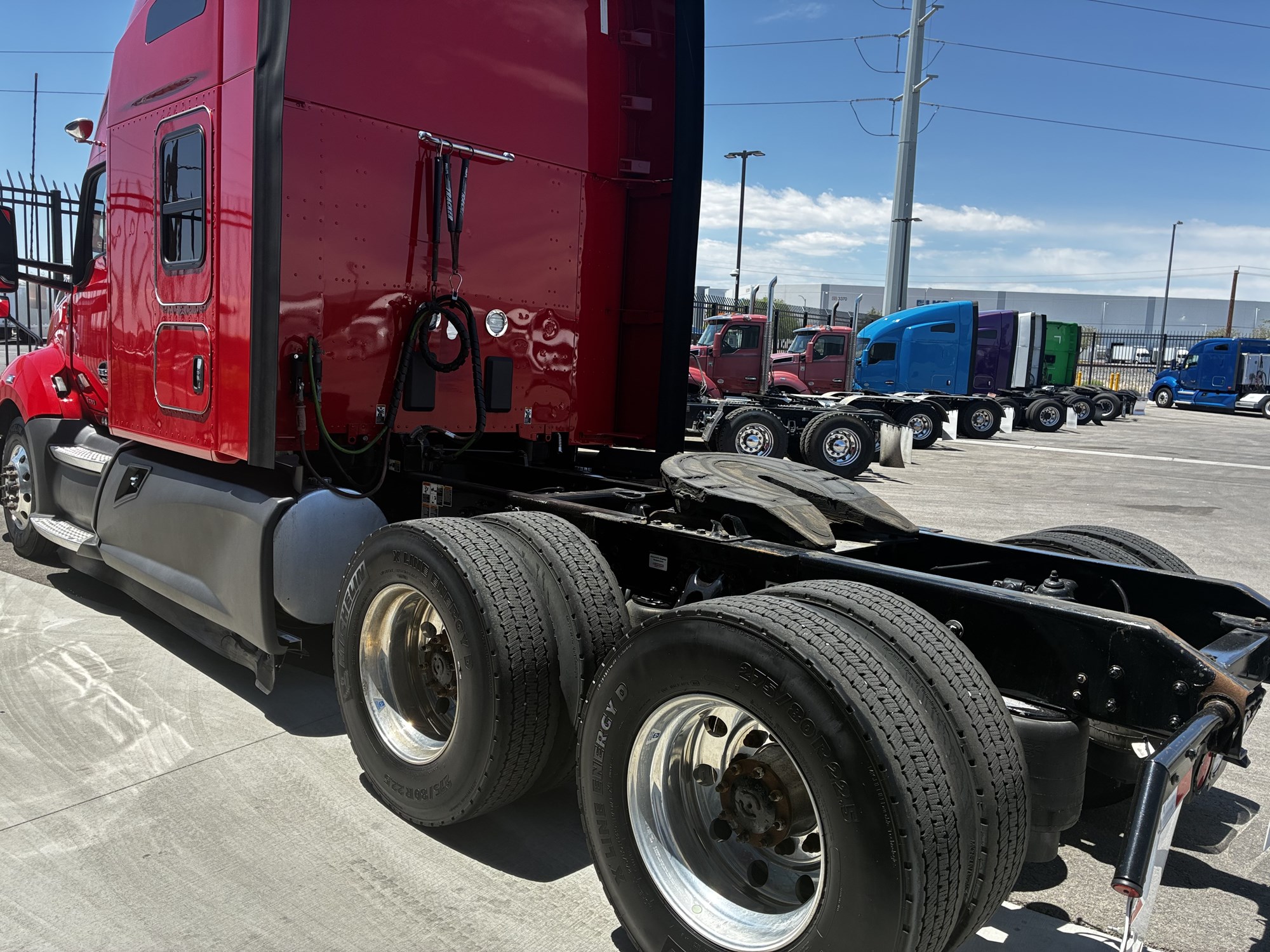 2022 Kenworth T680 2022 Kenworth T680 - image 5 of 6