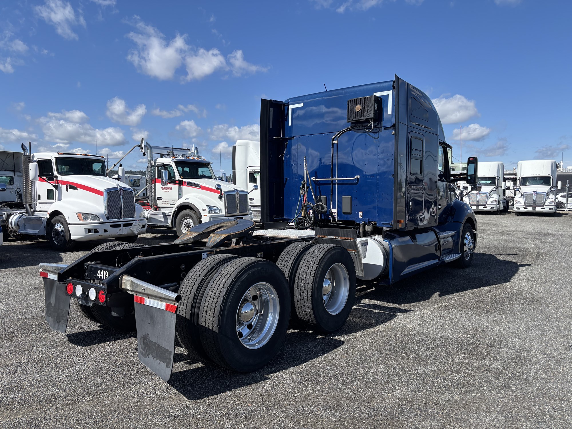 2022 Kenworth T680 2022 Kenworth T680 - image 5 of 6