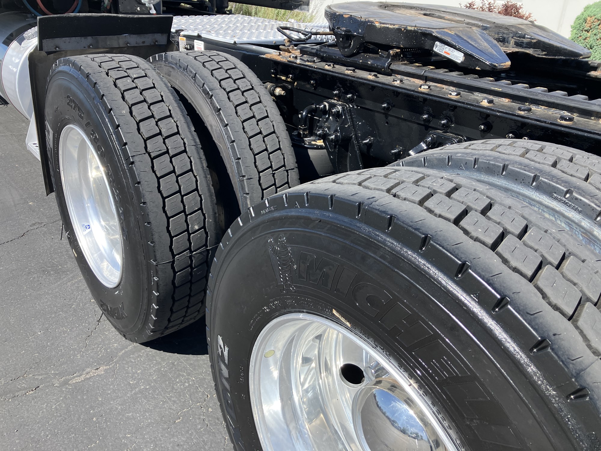 2022 Kenworth T680 2022 Kenworth T680 - image 6 of 6