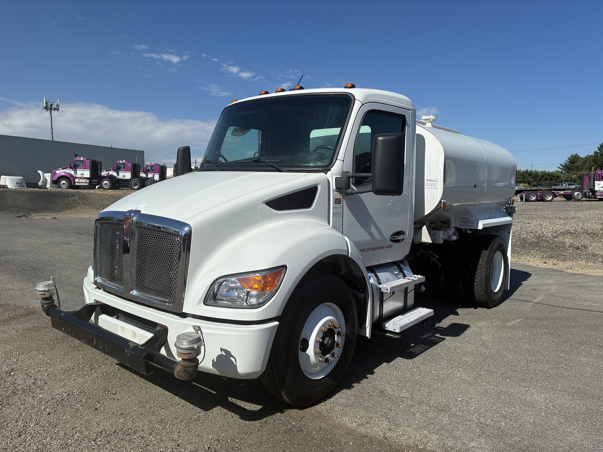 2022 Kenworth T280 2022 Kenworth T280 - image 1 of 6