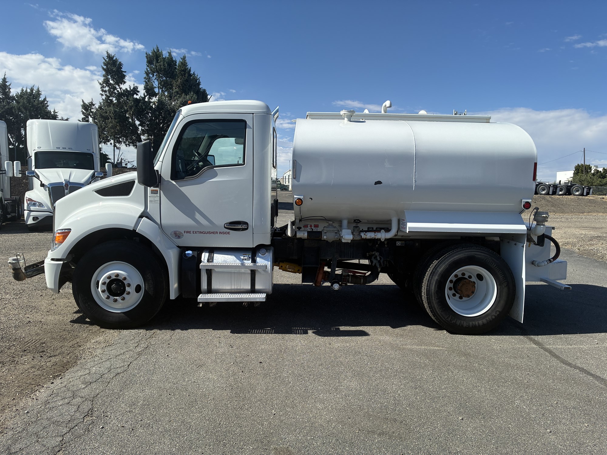 2022 Kenworth T280 2022 Kenworth T280 - image 2 of 6