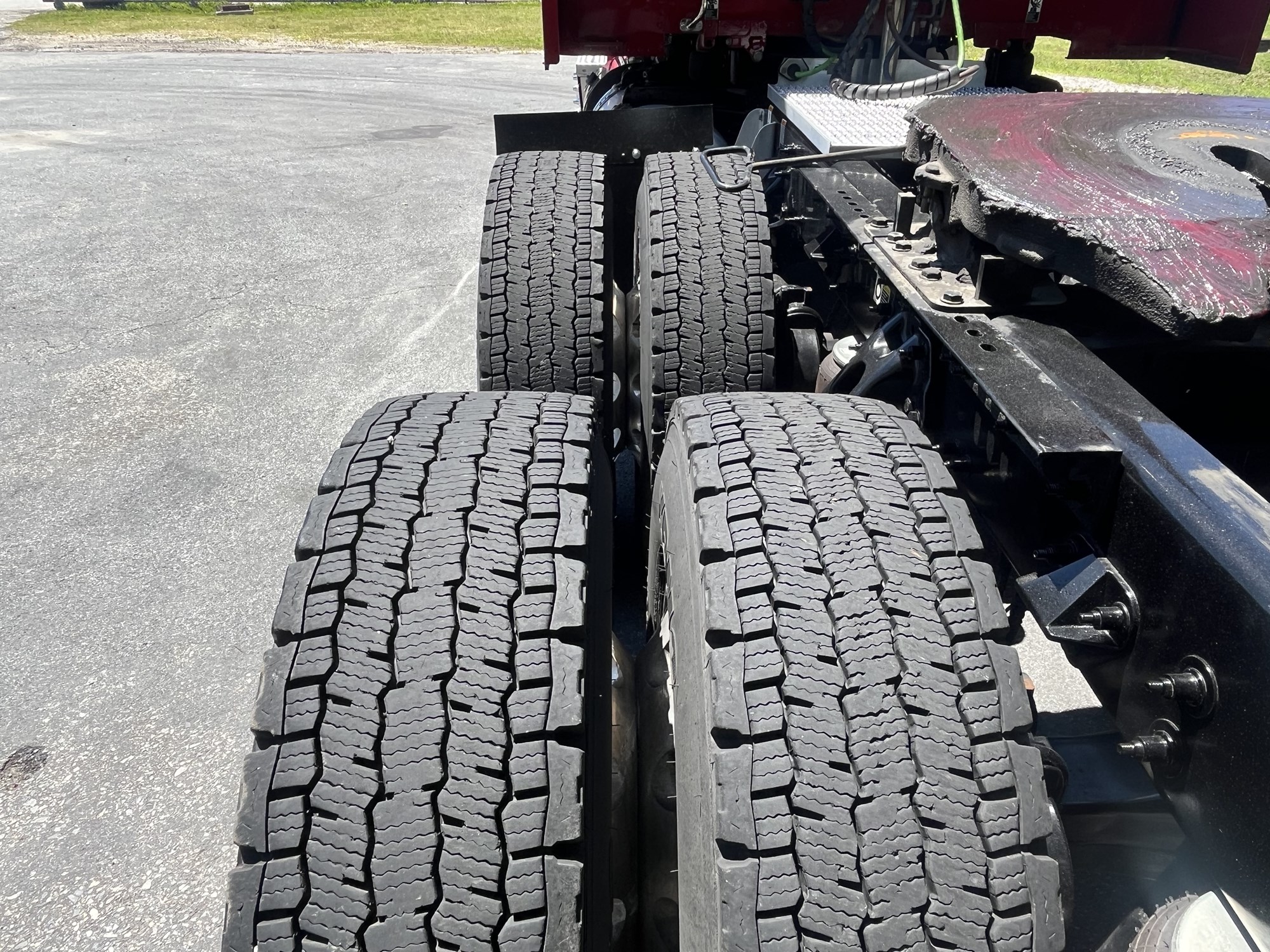 2023 Peterbilt 579 PD747646U-20 2023 Peterbilt 579 PD747646U-20