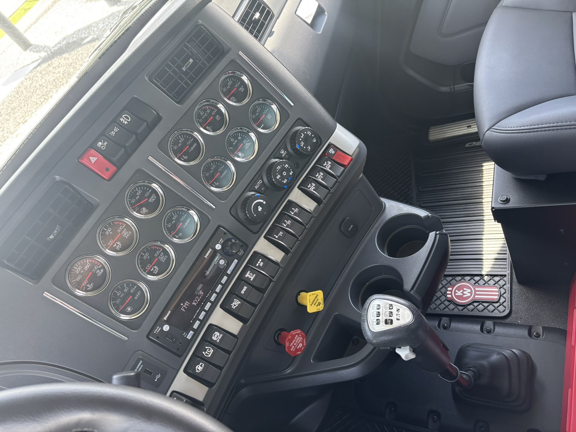 2025 Kenworth T880 SJ191012-09 2025 Kenworth T880 SJ191012-09