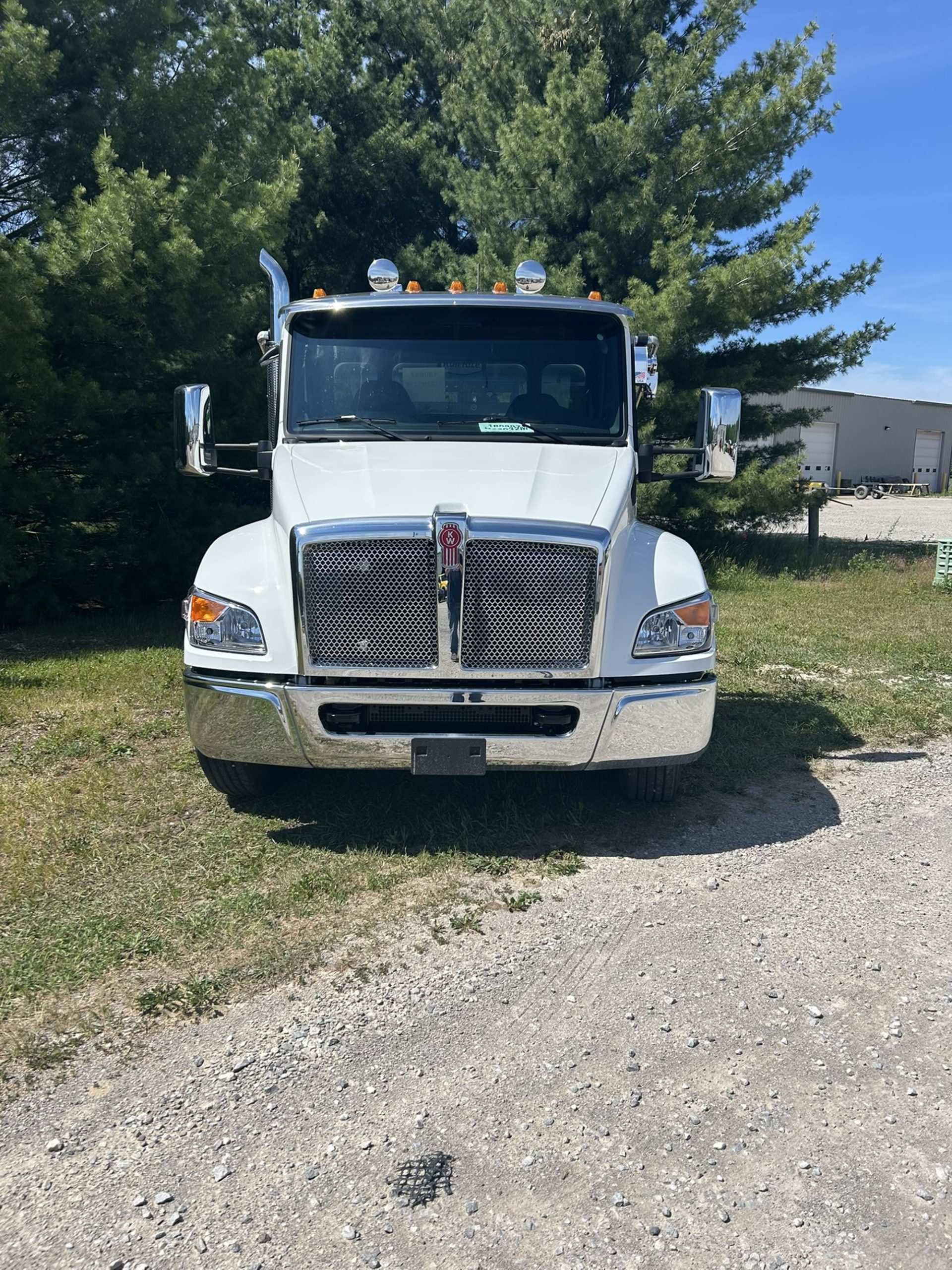 2025 Kenworth T280 2025 Kenworth T280 - image 3 of 6