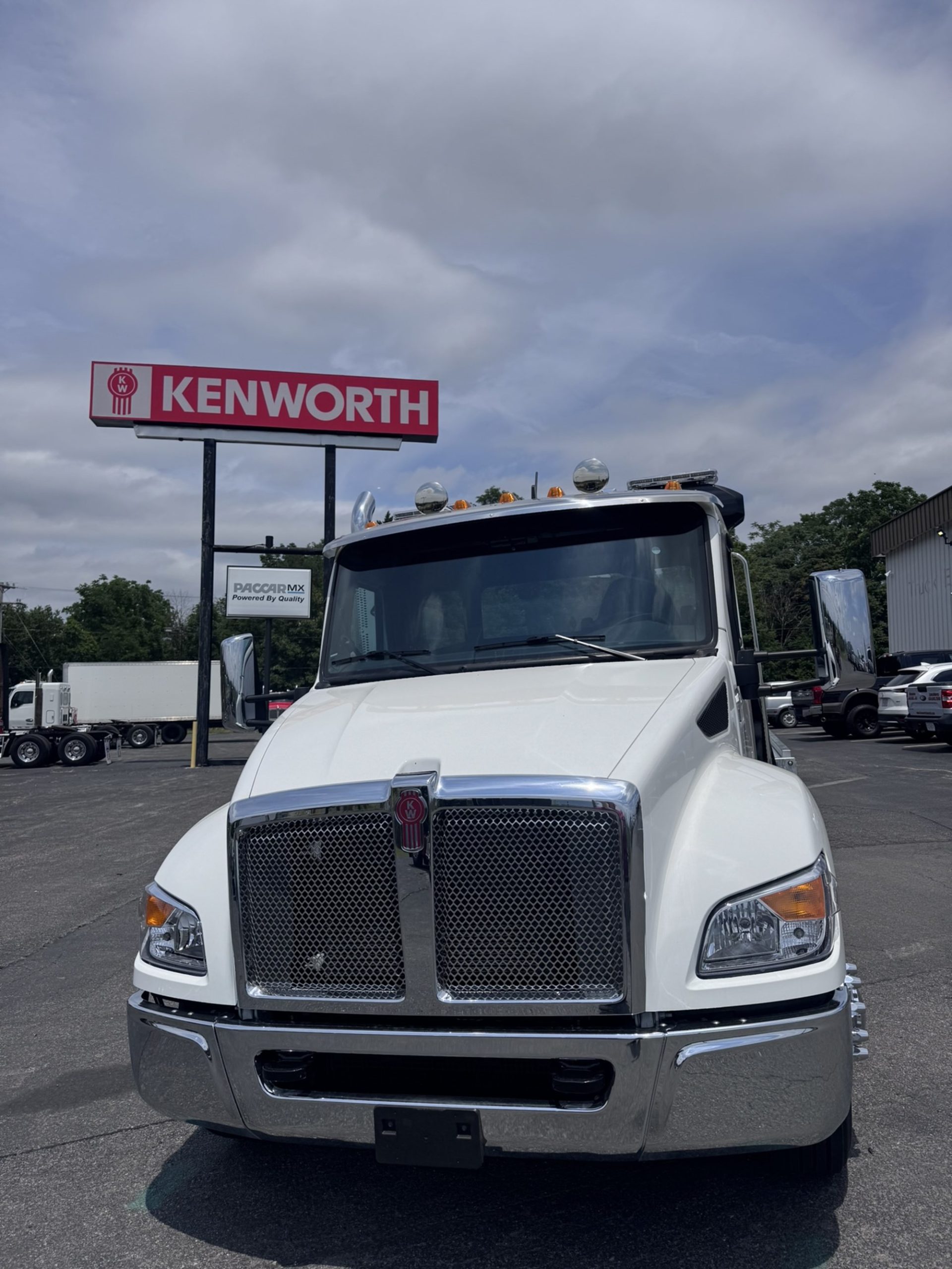 2026 Kenworth T280 2026 Kenworth T280 - image 5 of 6