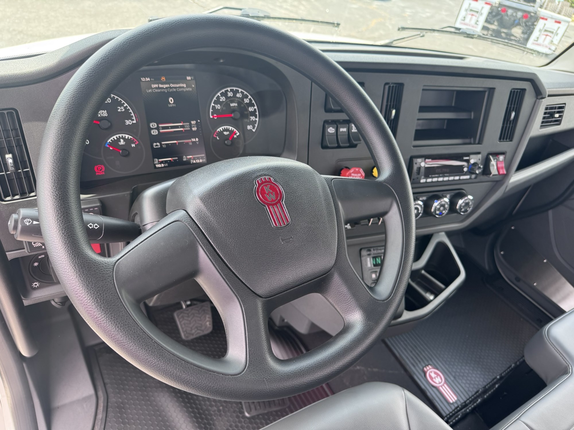 2026 Kenworth T280 TM193933-15 2026 Kenworth T280 TM193933-15