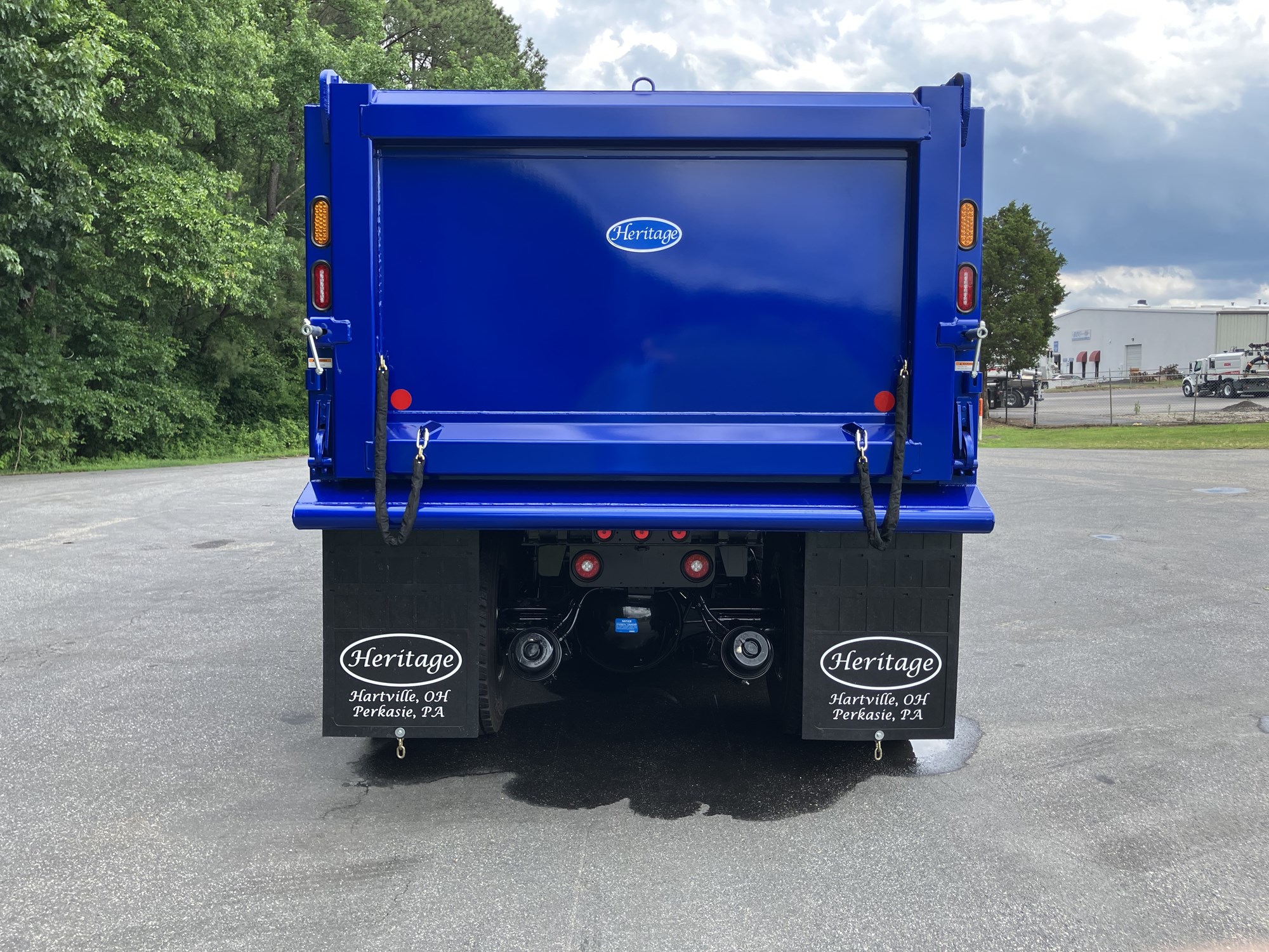 2027 Kenworth T880 - image 6 of 6