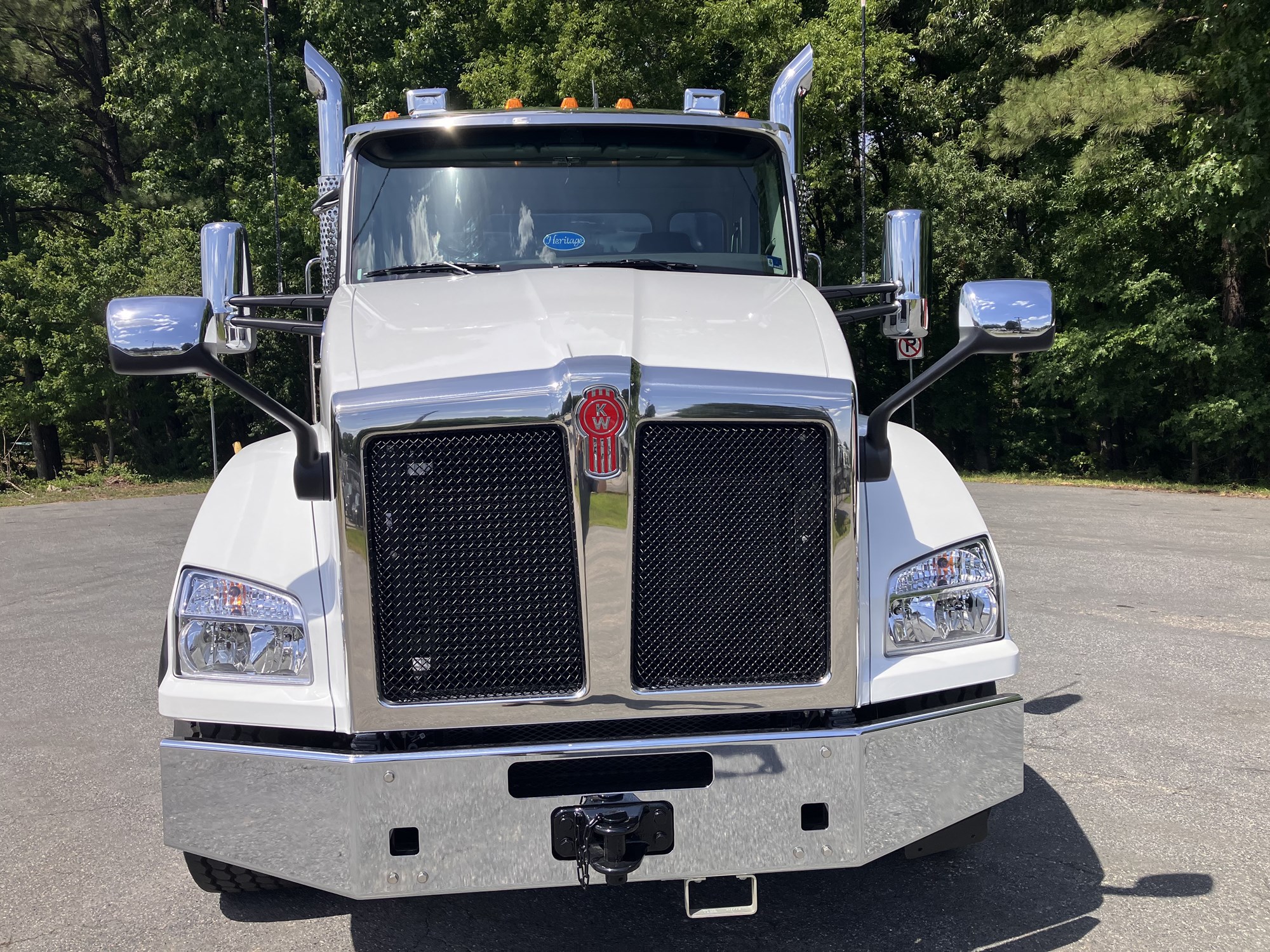 2027 Kenworth T880 2027 Kenworth T880 - image 2 of 6