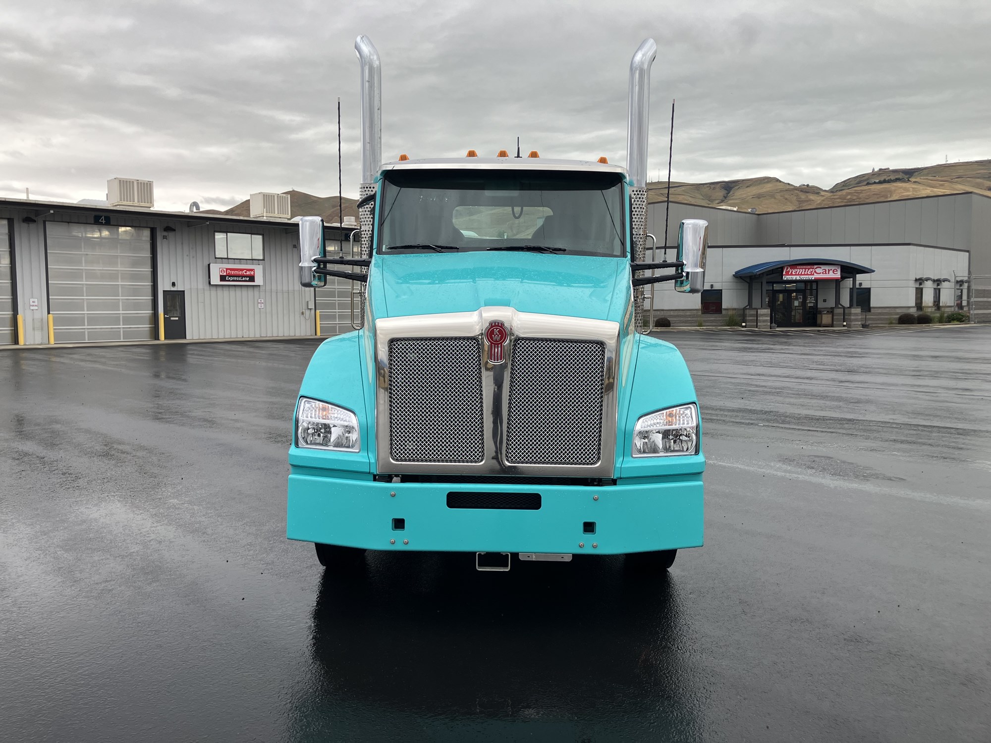 2027 Kenworth T880 VJ251110-03 2027 Kenworth T880 VJ251110-03