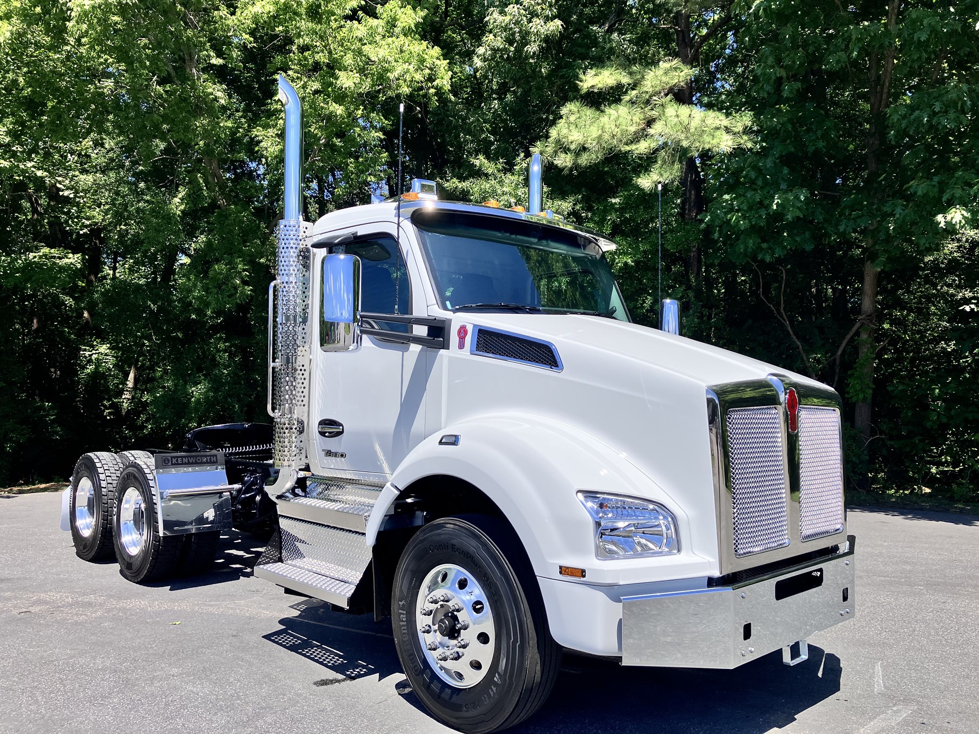 2027 Kenworth T880 VJ255058-01 2027 Kenworth T880 VJ255058-01