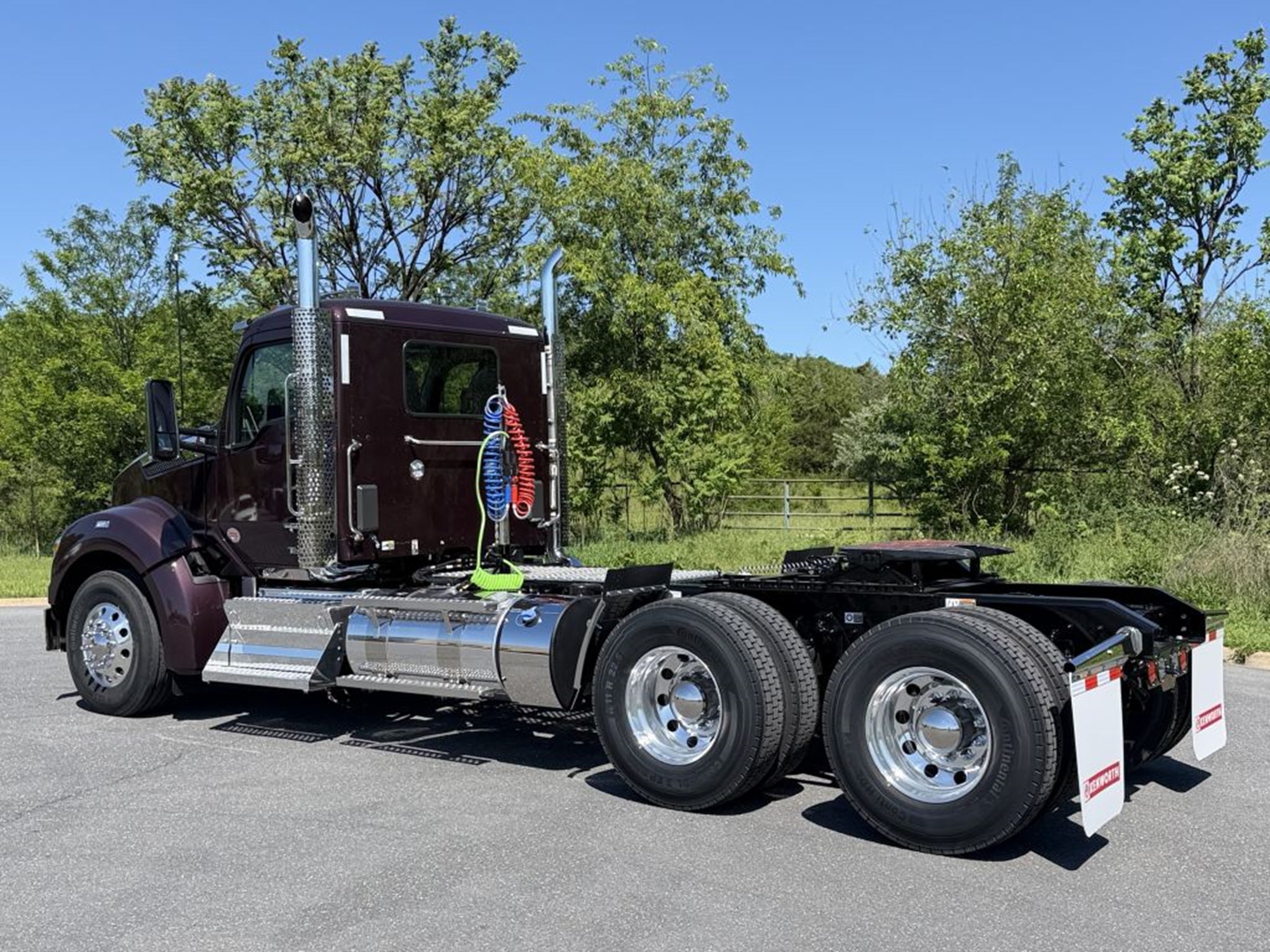 2027 Kenworth T880 2027 Kenworth T880 - image 3 of 6