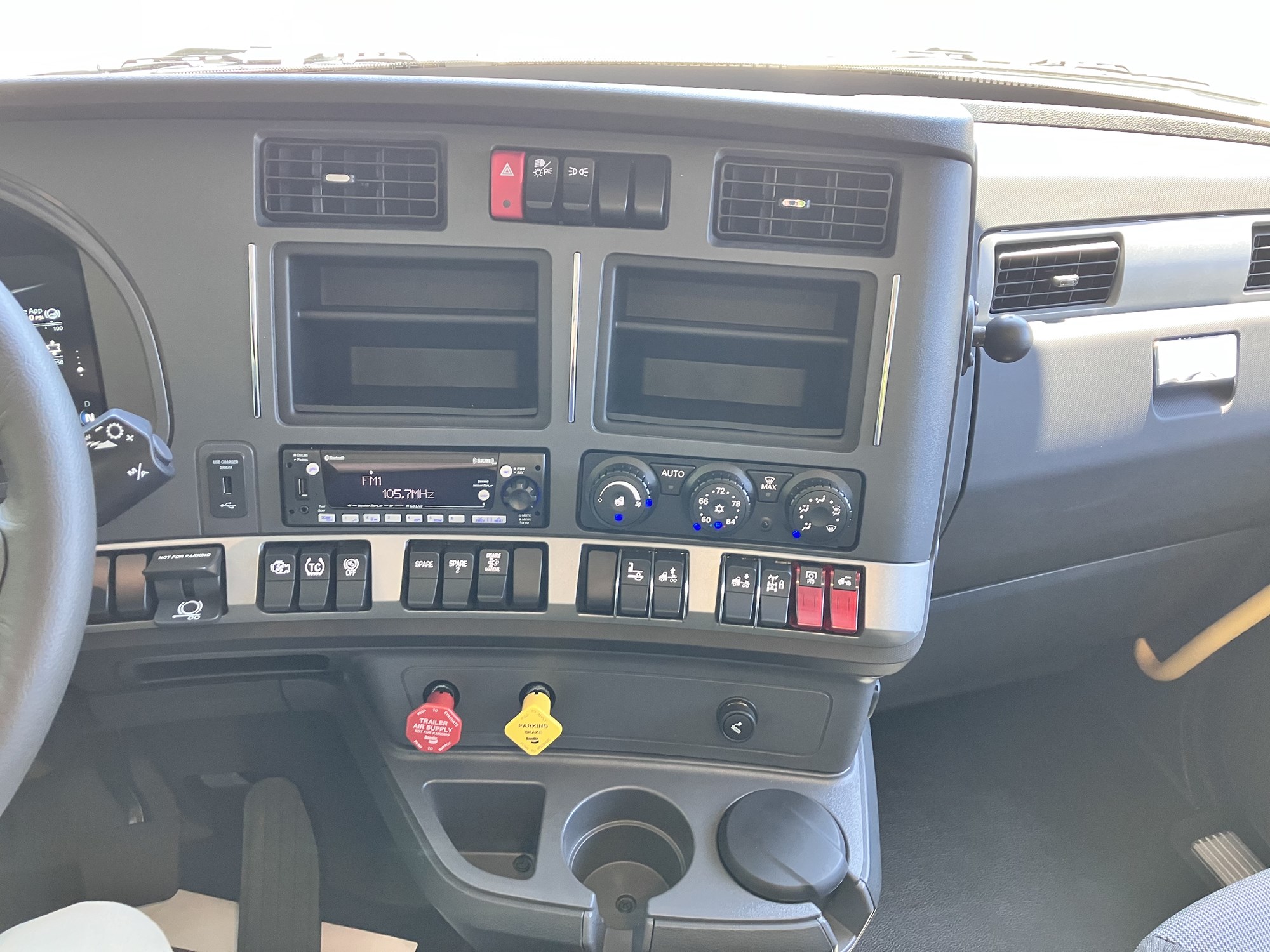 2027 Kenworth T880 VJ255066-14 2027 Kenworth T880 VJ255066-14