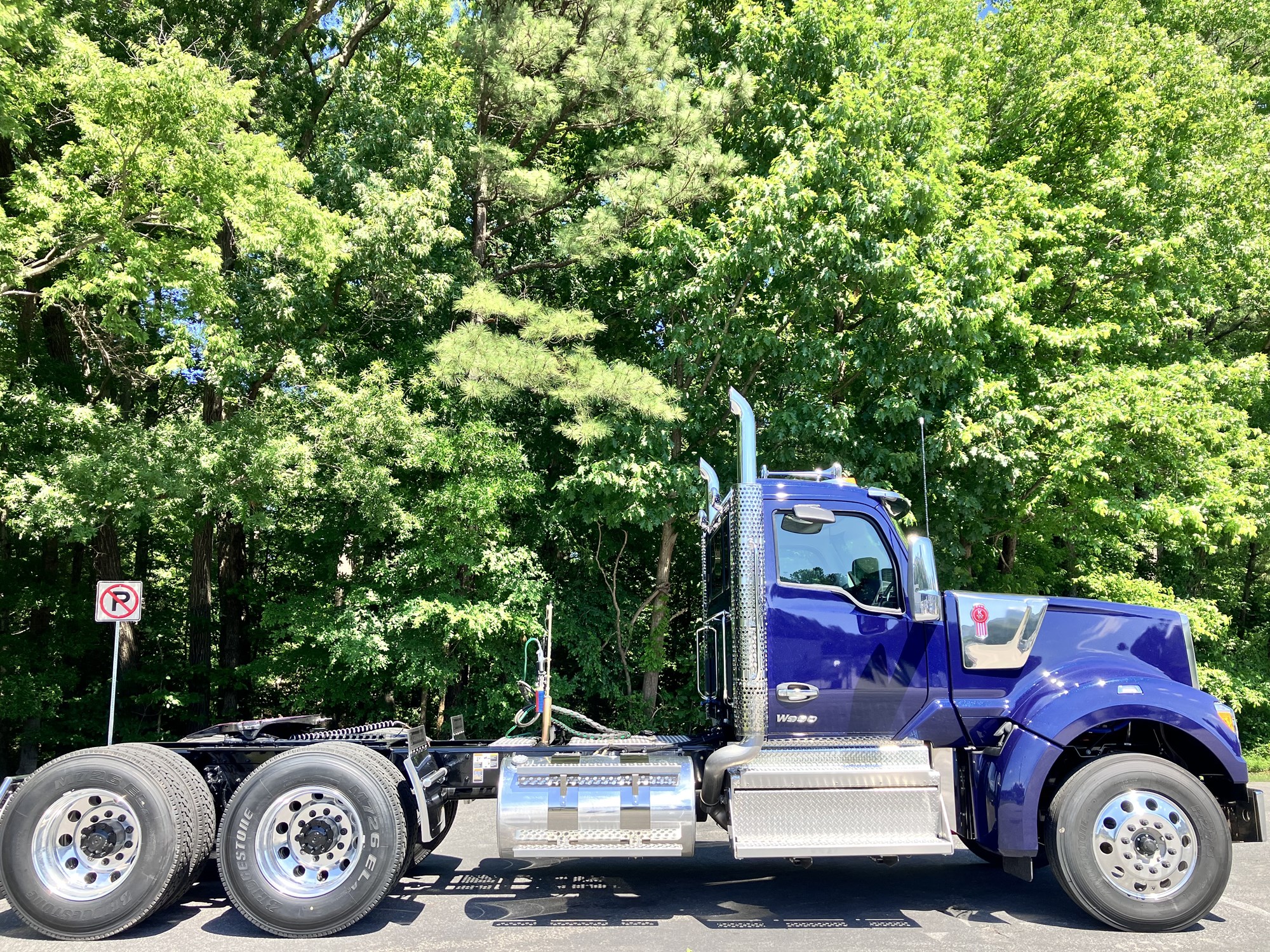 2027 Kenworth W990 VJ255083-08 2027 Kenworth W990 VJ255083-08