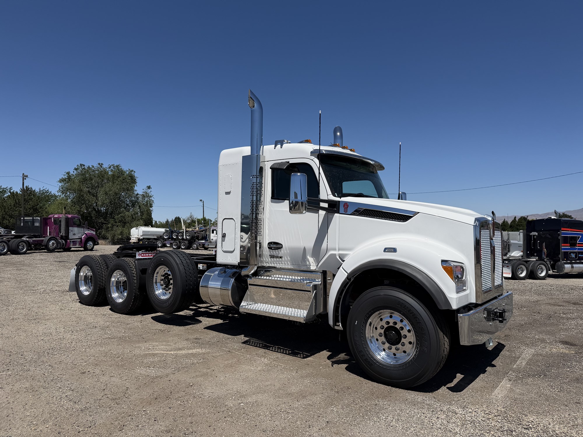 2027 Kenworth T880 2027 Kenworth T880 - image 5 of 6
