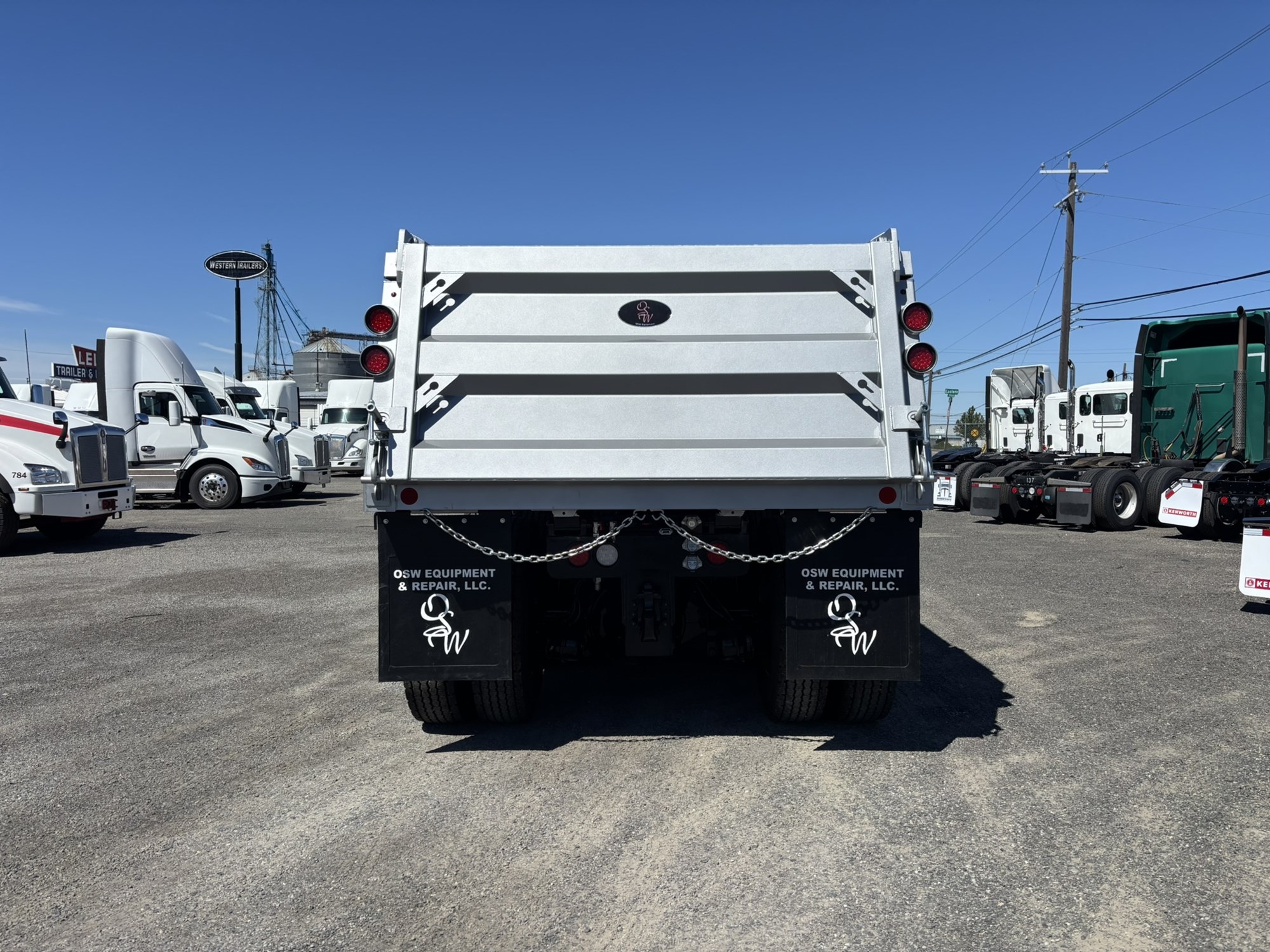 2027 Kenworth T880 2027 Kenworth T880 - image 3 of 6