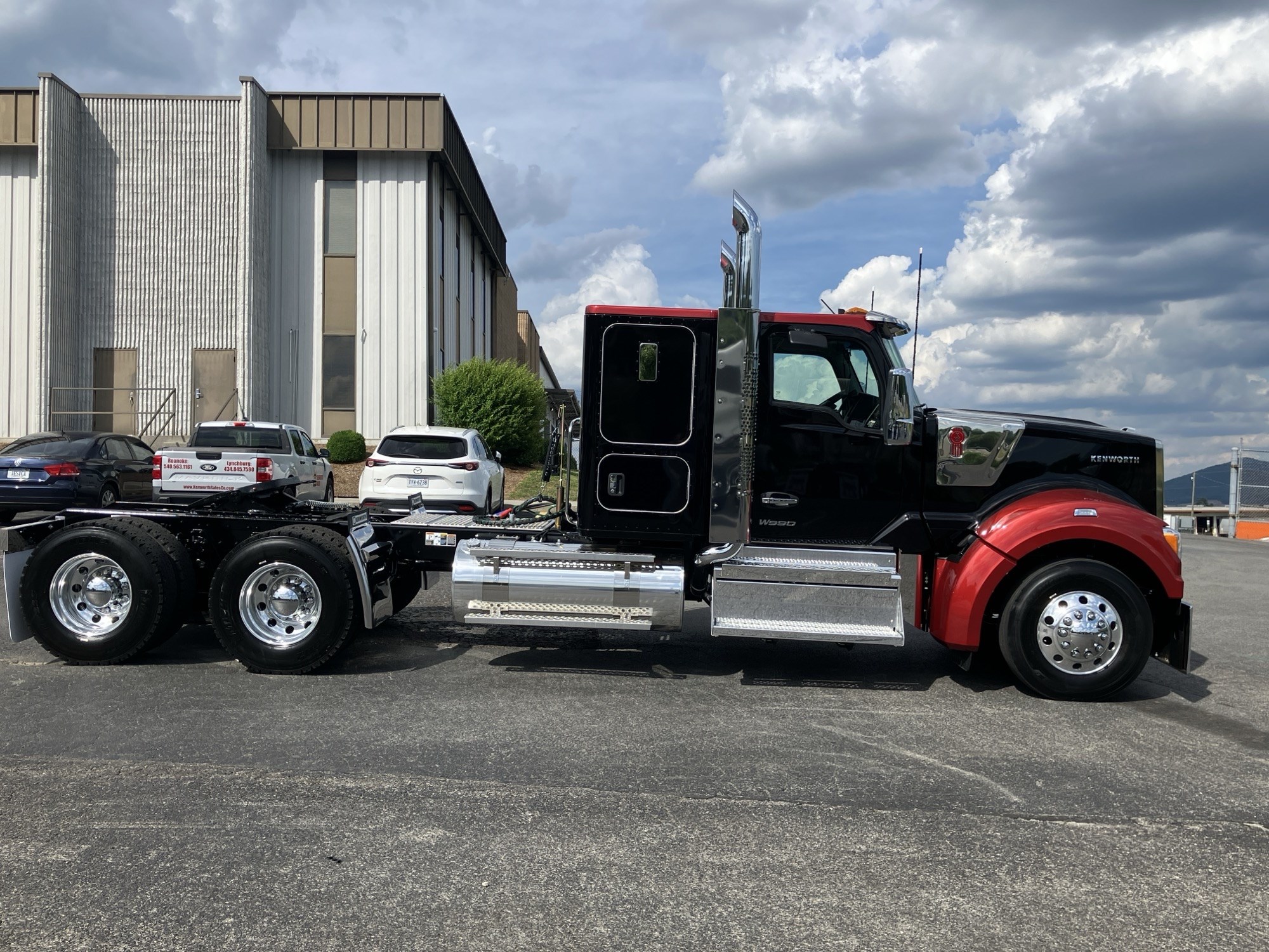 2027 Kenworth W990 2027 Kenworth W990 - image 4 of 6