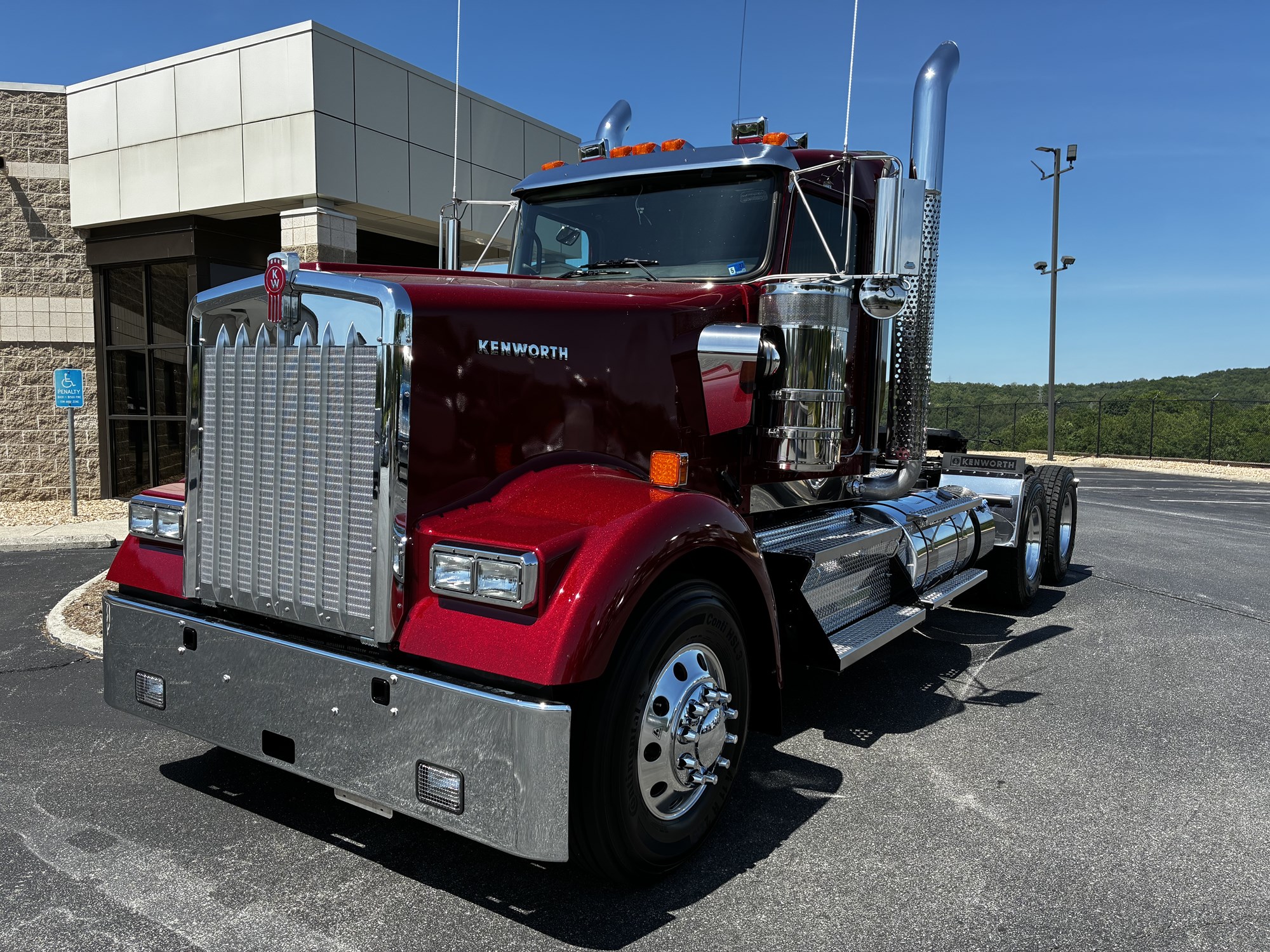 2027 Kenworth W900B - image 1 of 6