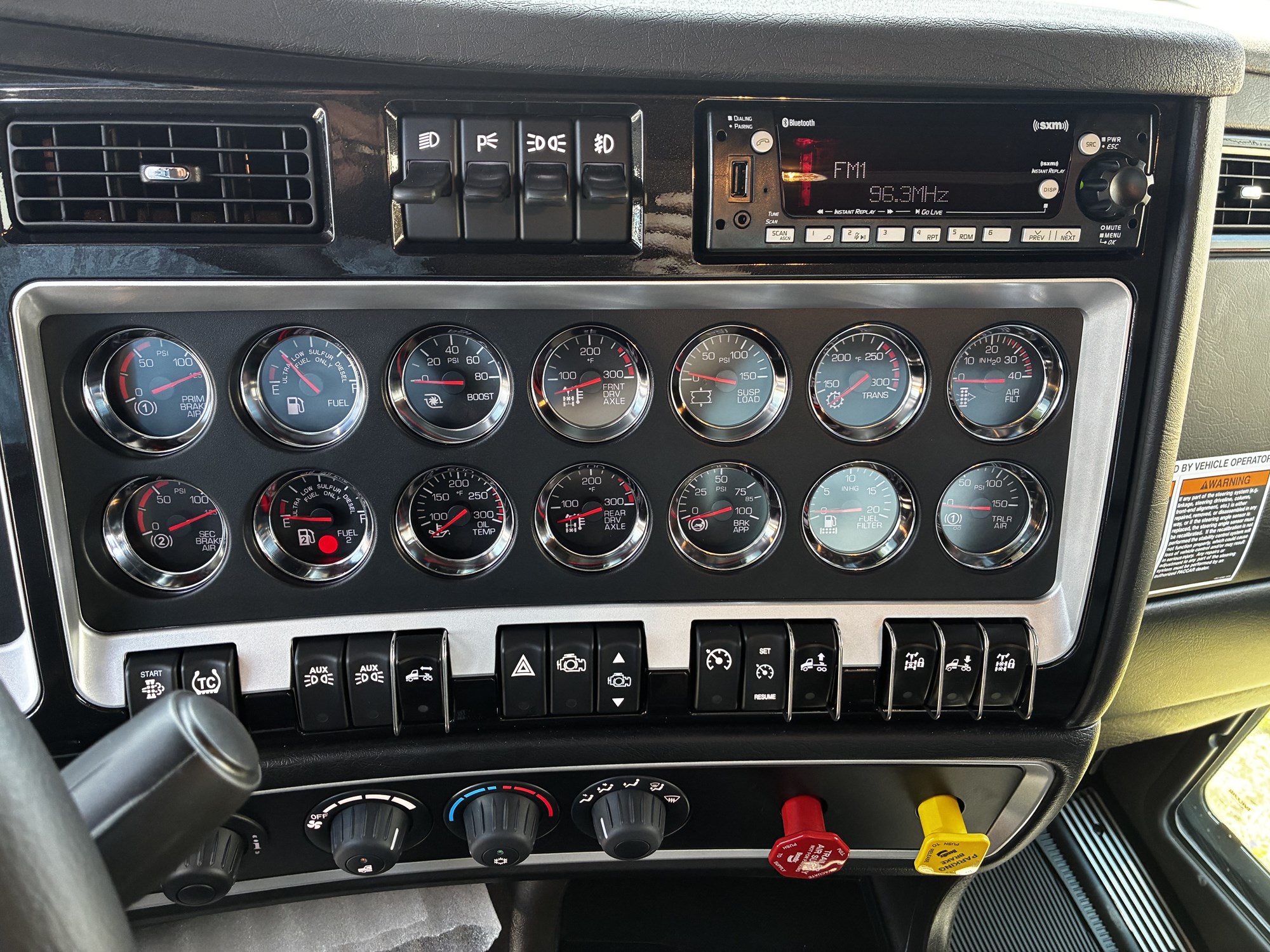 2027 Kenworth W900B VR255051-16 2027 Kenworth W900B VR255051-16