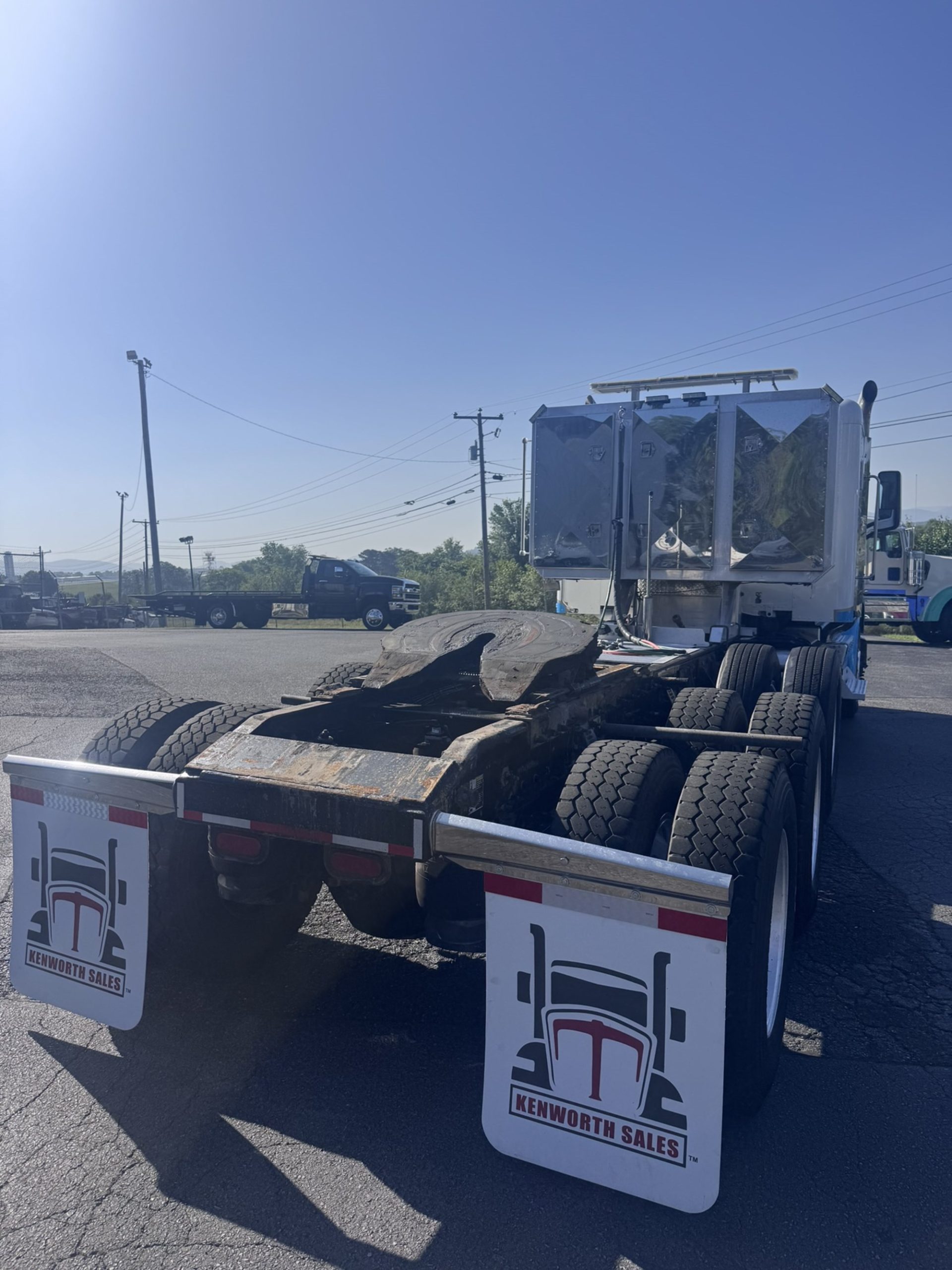 2015 Peterbilt 567 2015 Peterbilt 567 - image 4 of 6