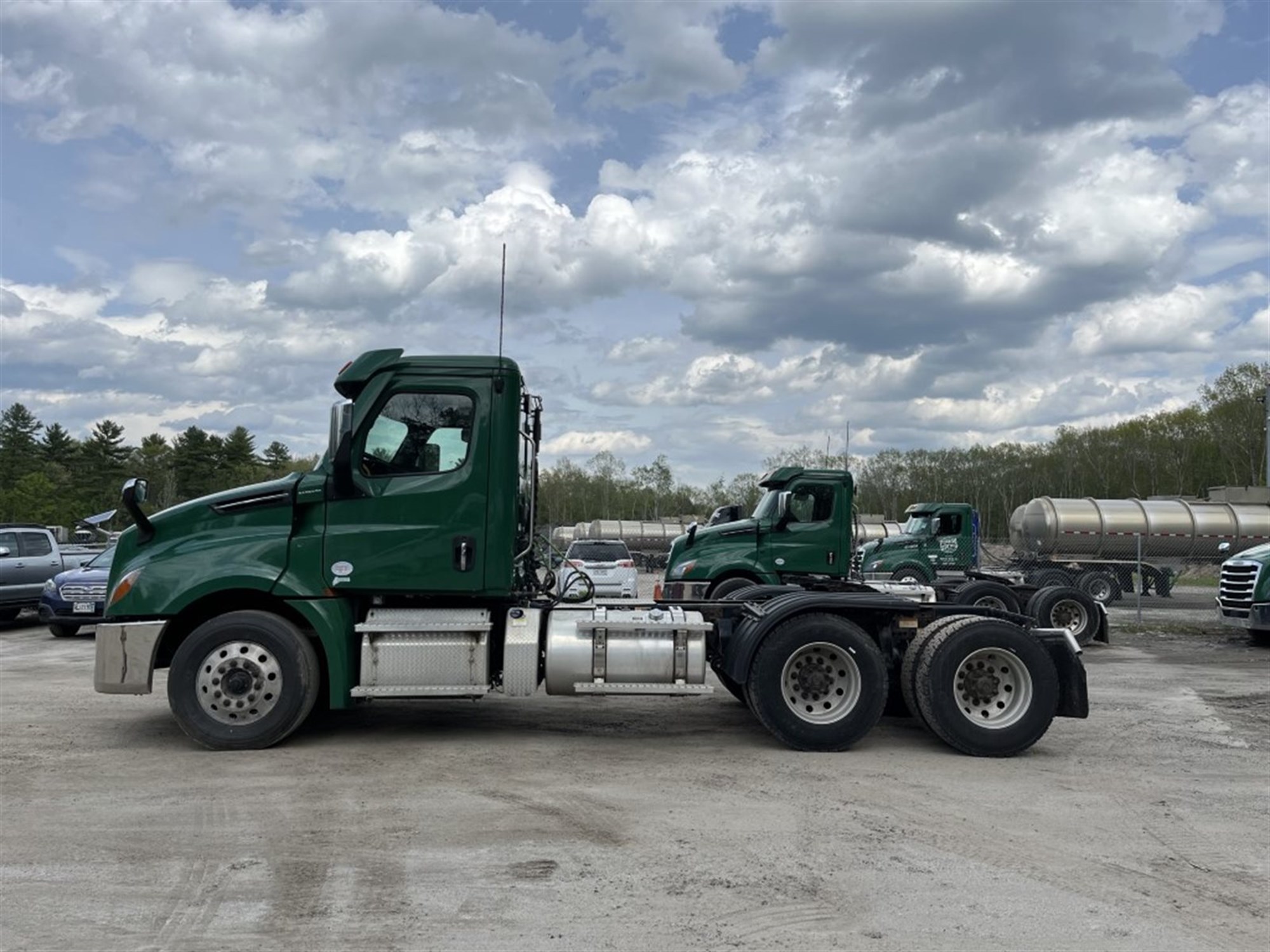 2019 Freightliner Cascadia KLKR1585U-08 2019 Freightliner Cascadia KLKR1585U-08